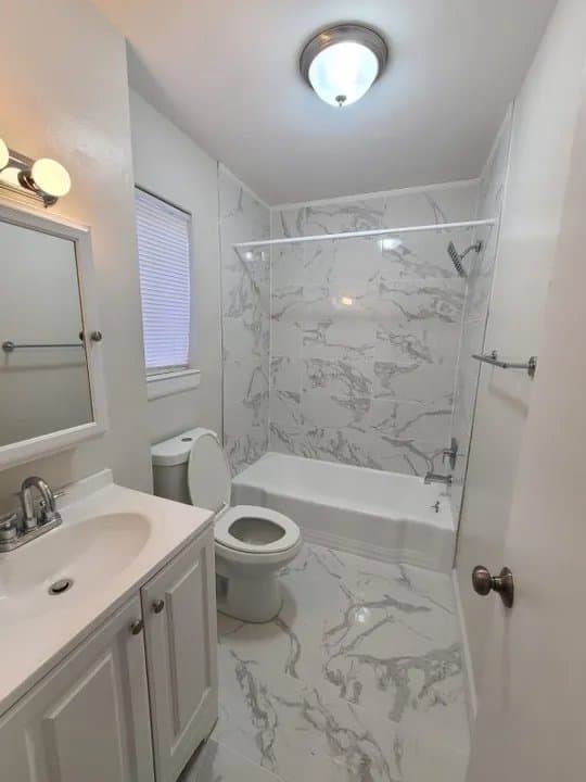Collingswood Apartment: 136 White Horse Pike