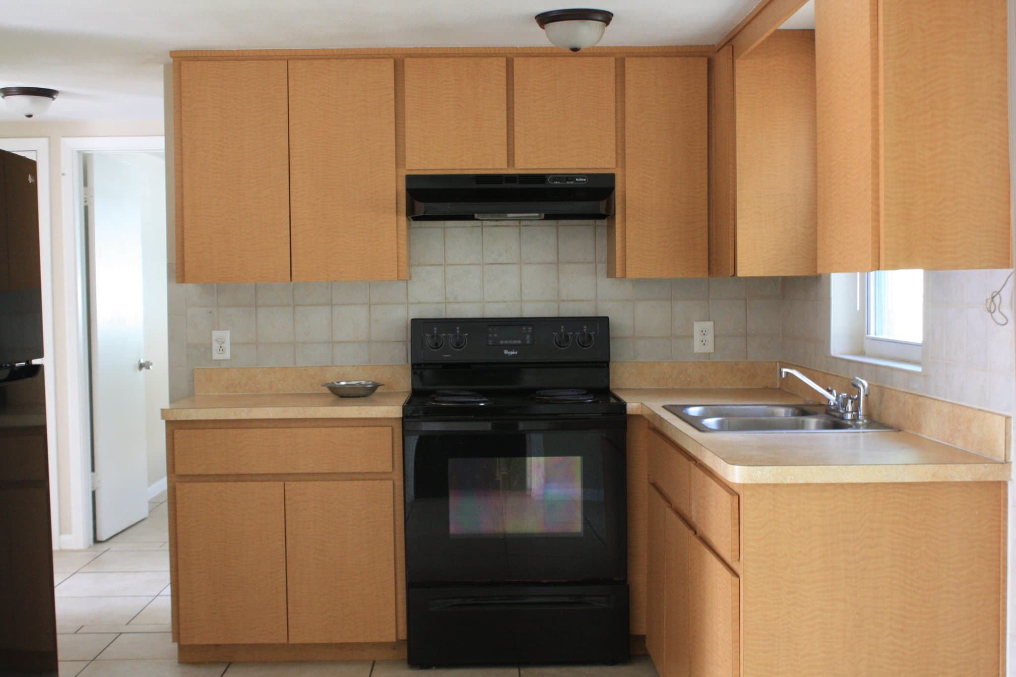 Beverly Hills House: 16 N Melbourne St