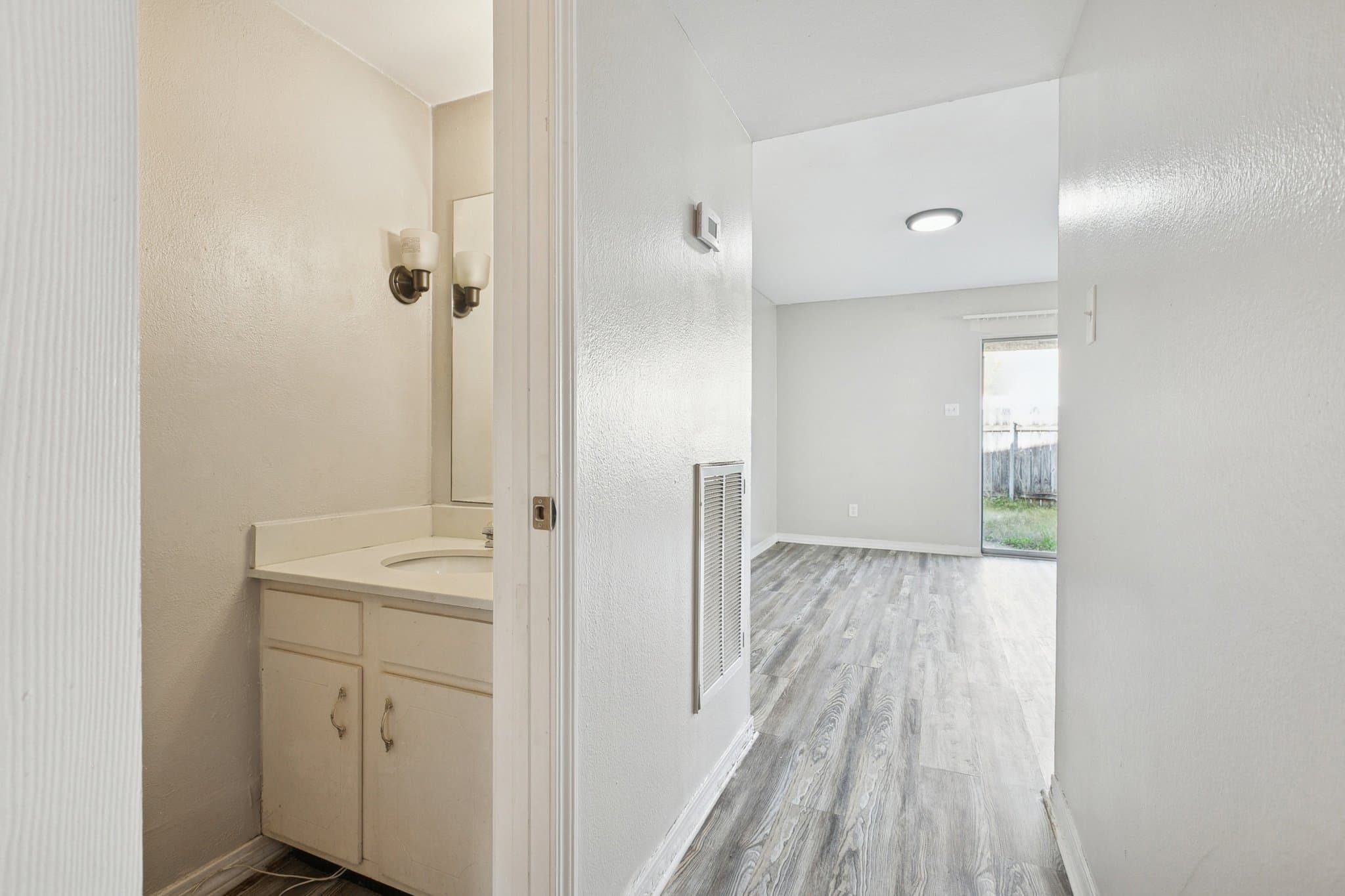 Metairie Townhome: 4001 Georgetown Dr