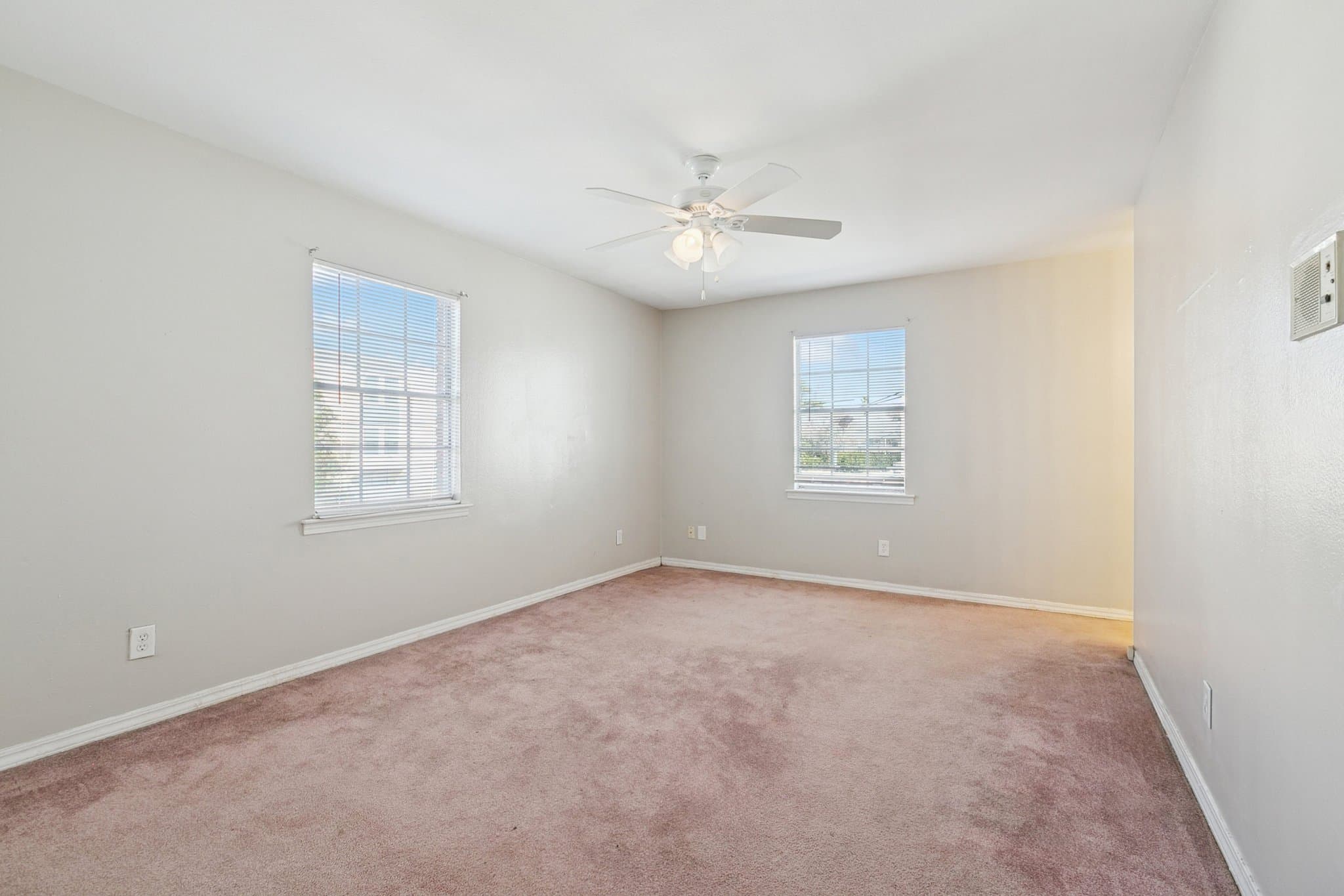 Metairie Townhome: 4001 Georgetown Dr