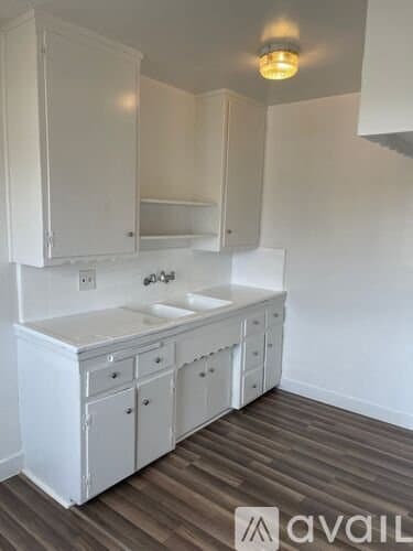 Los Angeles Apartment: 916 W 84th Street Apt#10