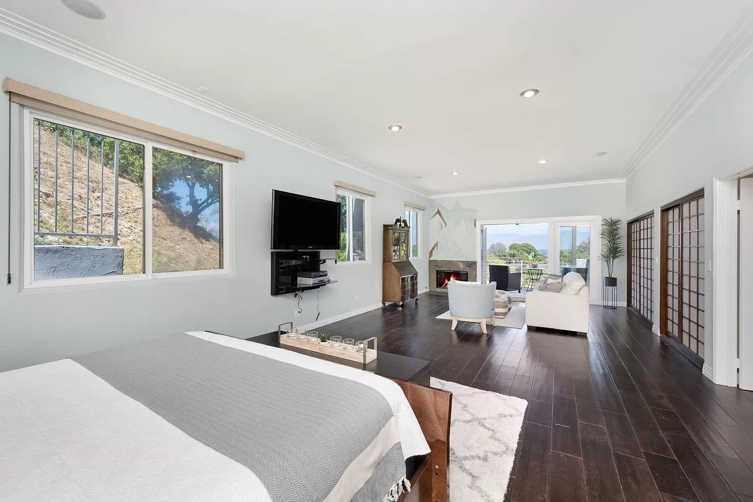 Sherman oaks House: 15316 Del Gado Drive