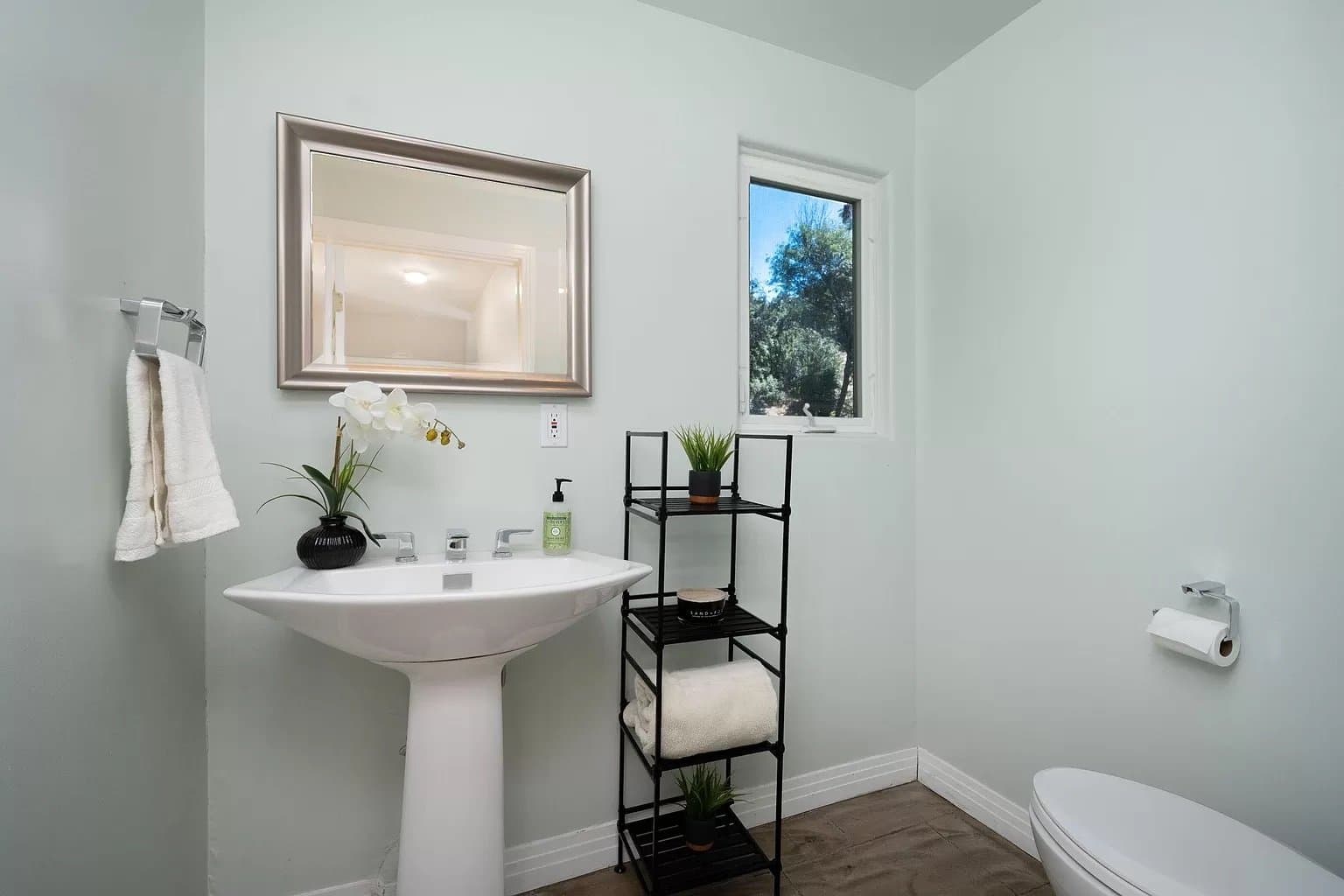 Sherman oaks House: 15316 Del Gado Drive
