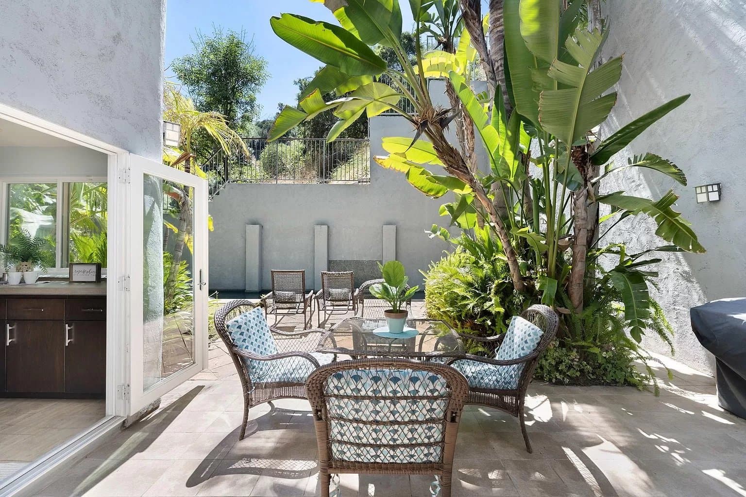 Sherman oaks House: 15316 Del Gado Drive