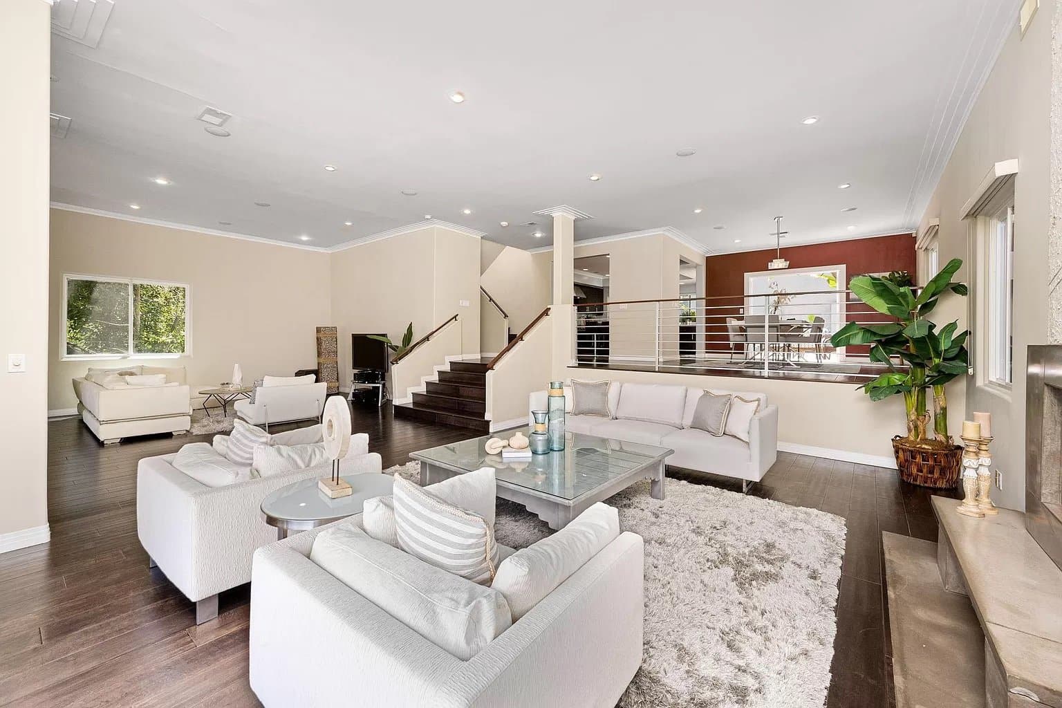 Sherman oaks House: 15316 Del Gado Drive