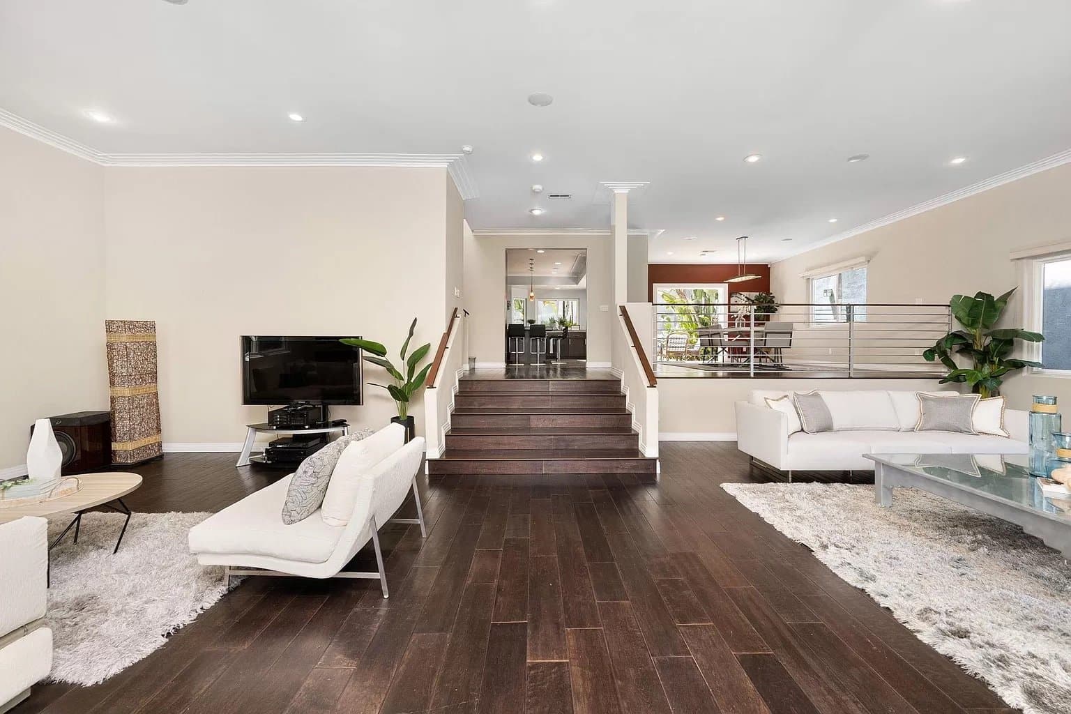 Sherman oaks House: 15316 Del Gado Drive