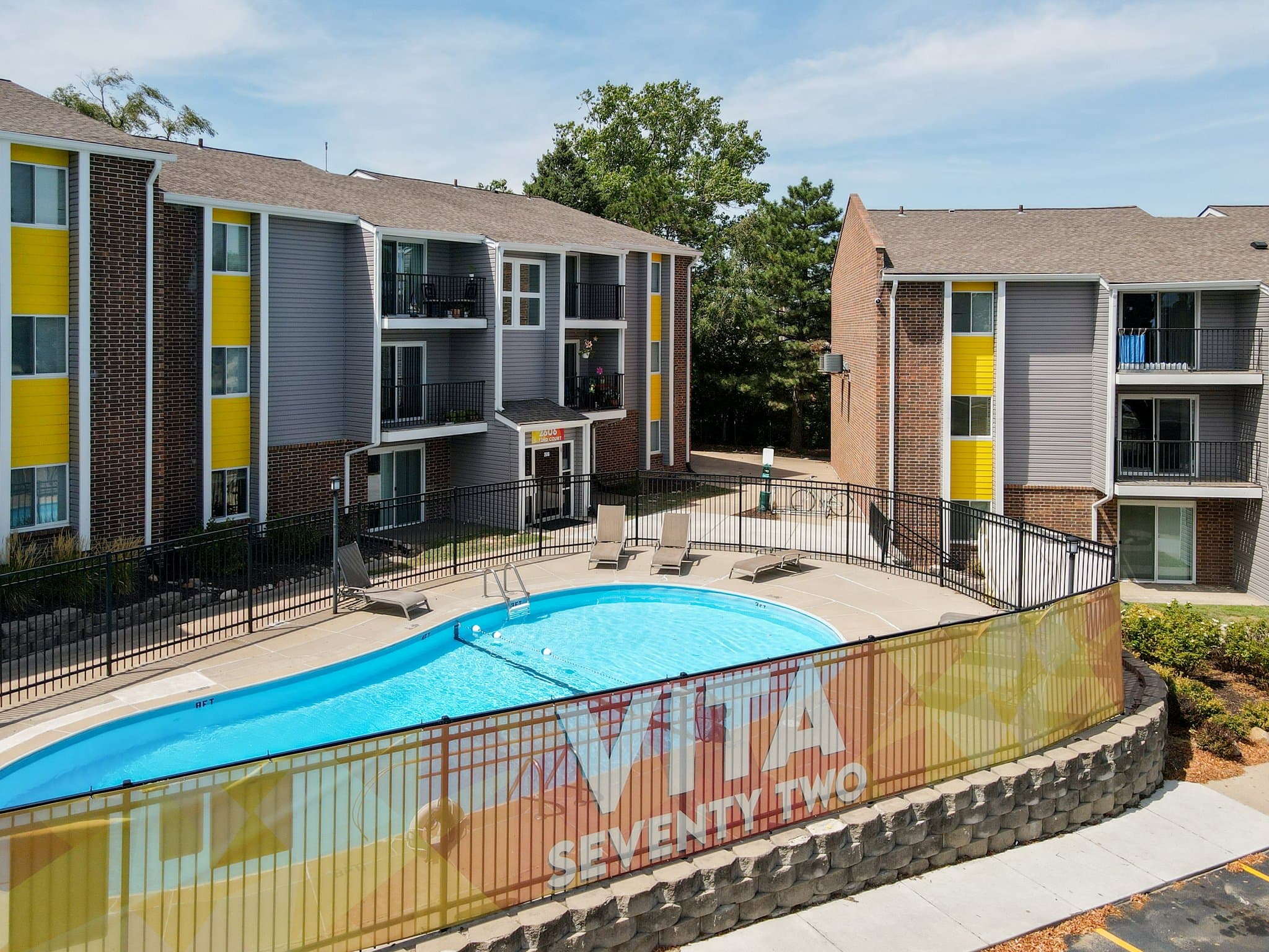 Omaha Apartment: 2506 South 72nd Court