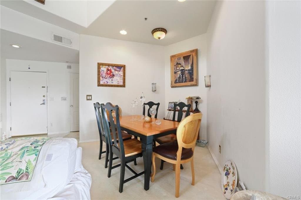 Los Angeles Townhome: 4477 Woodman Ave