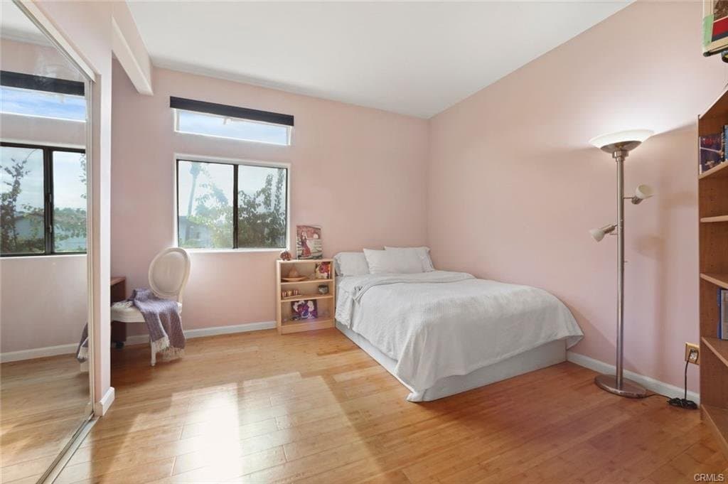 Los Angeles Townhome: 4477 Woodman Ave