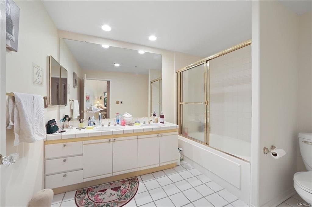 Los Angeles Townhome: 4477 Woodman Ave