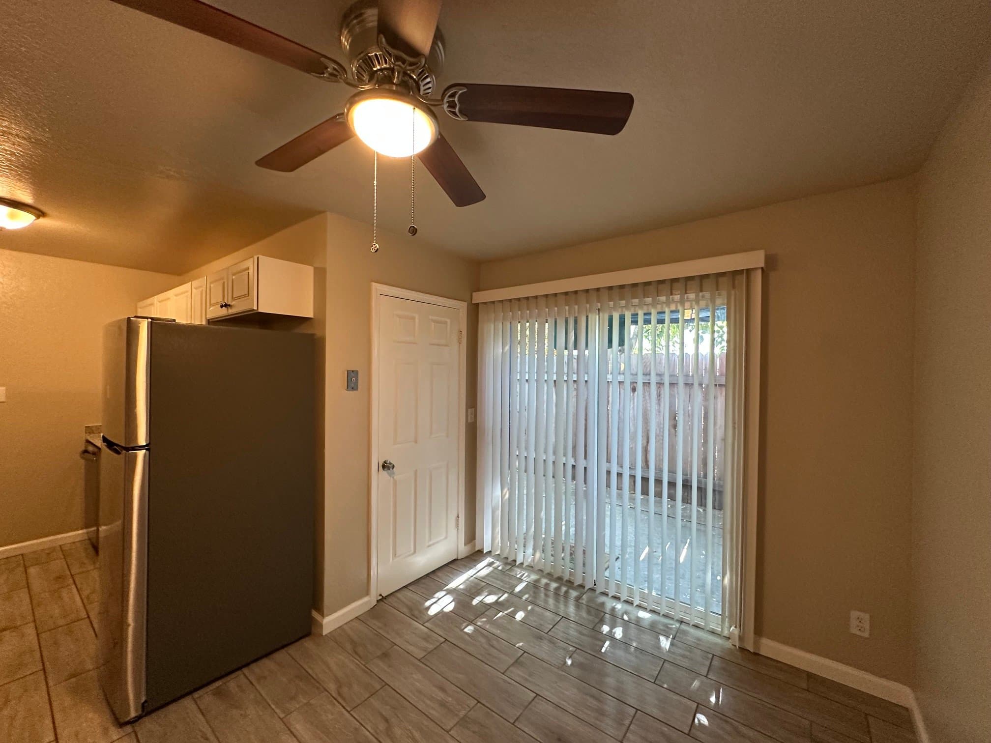 Rancho Cordova Townhome: 10273 Mills Station Road
