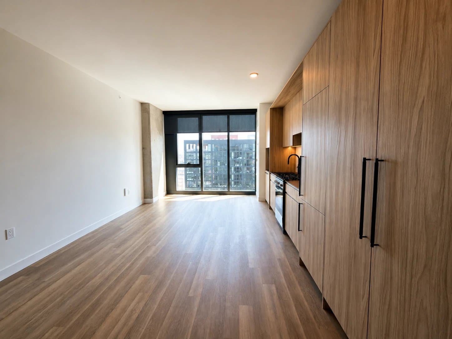 Chicago Condo: 230 N Ada St