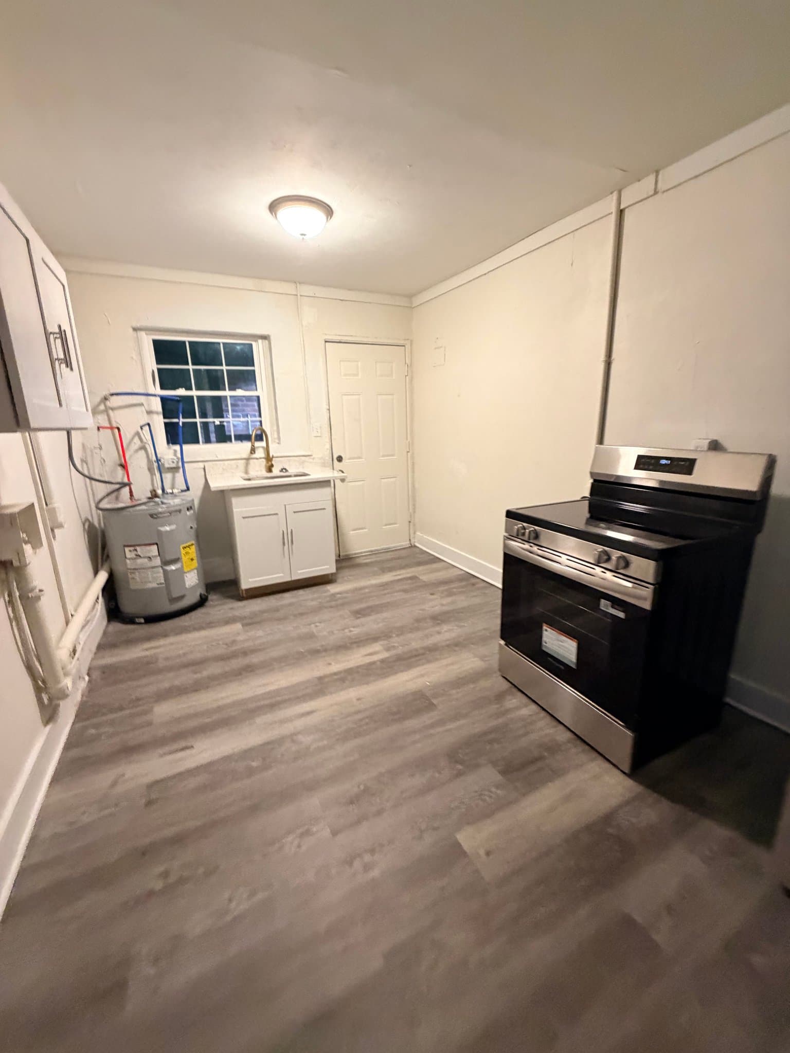 Macon Apartment: 2452 Houston Ave