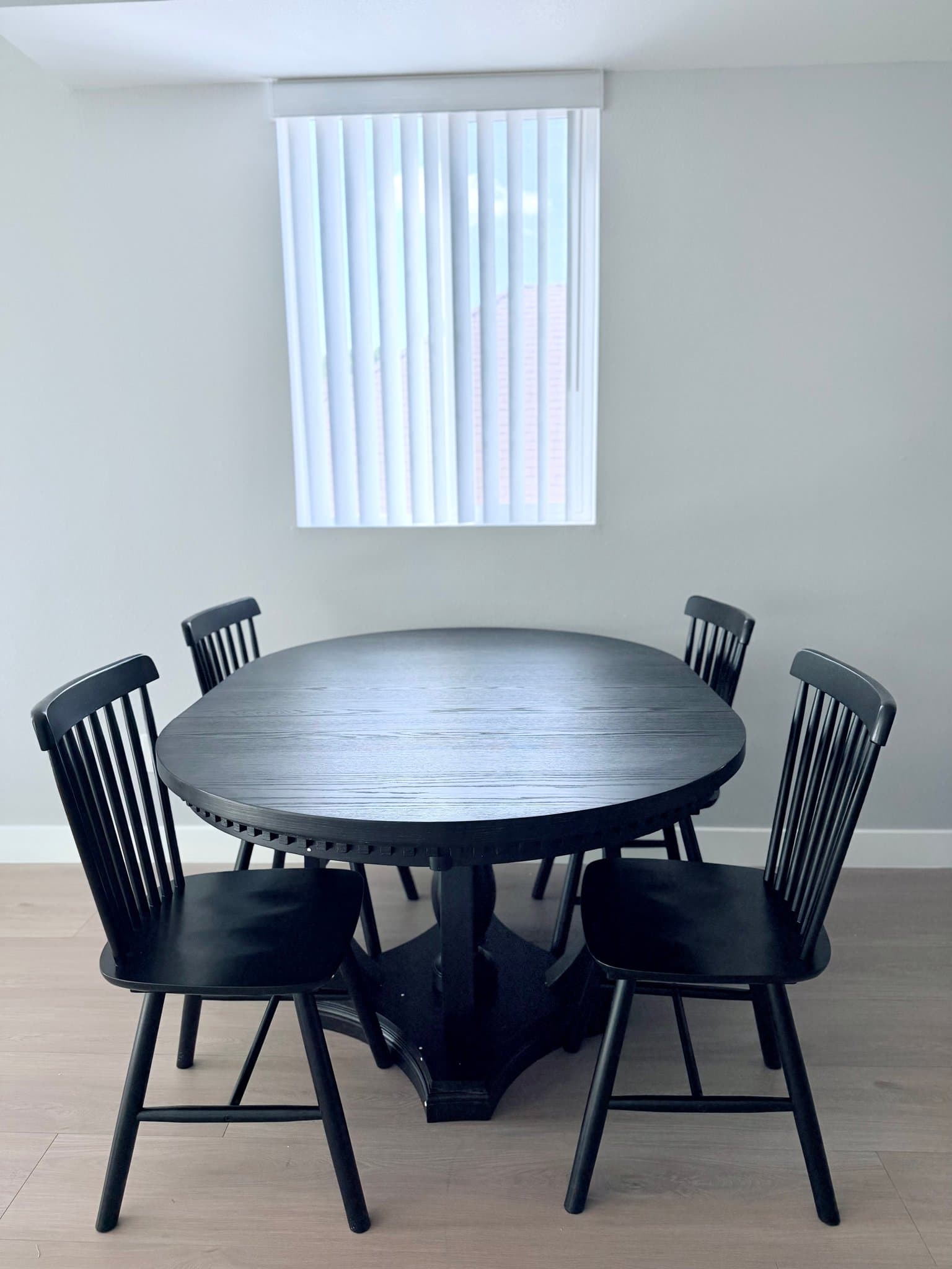 Los Angeles Single Room: 1265 E Adams Boulvedard