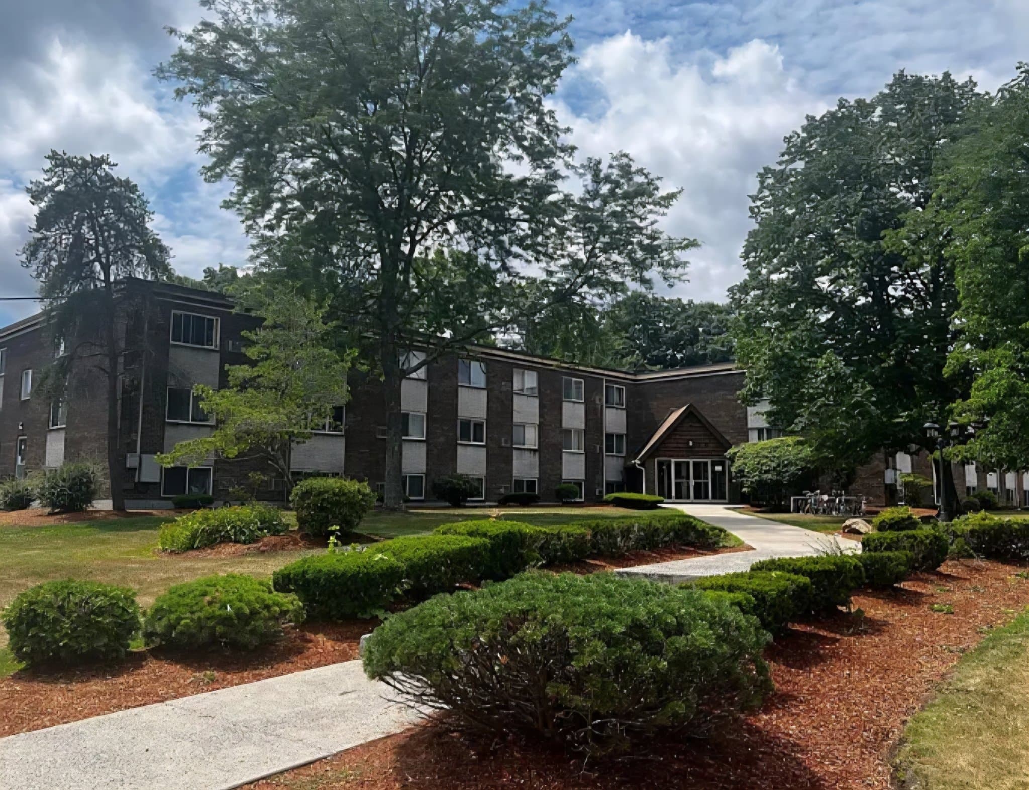 framingham Condo: 9 weld st