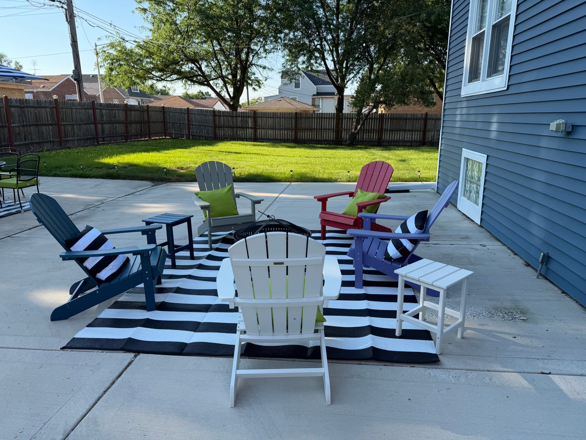 Chicago Apartment: 9206 S Phillips Ave
