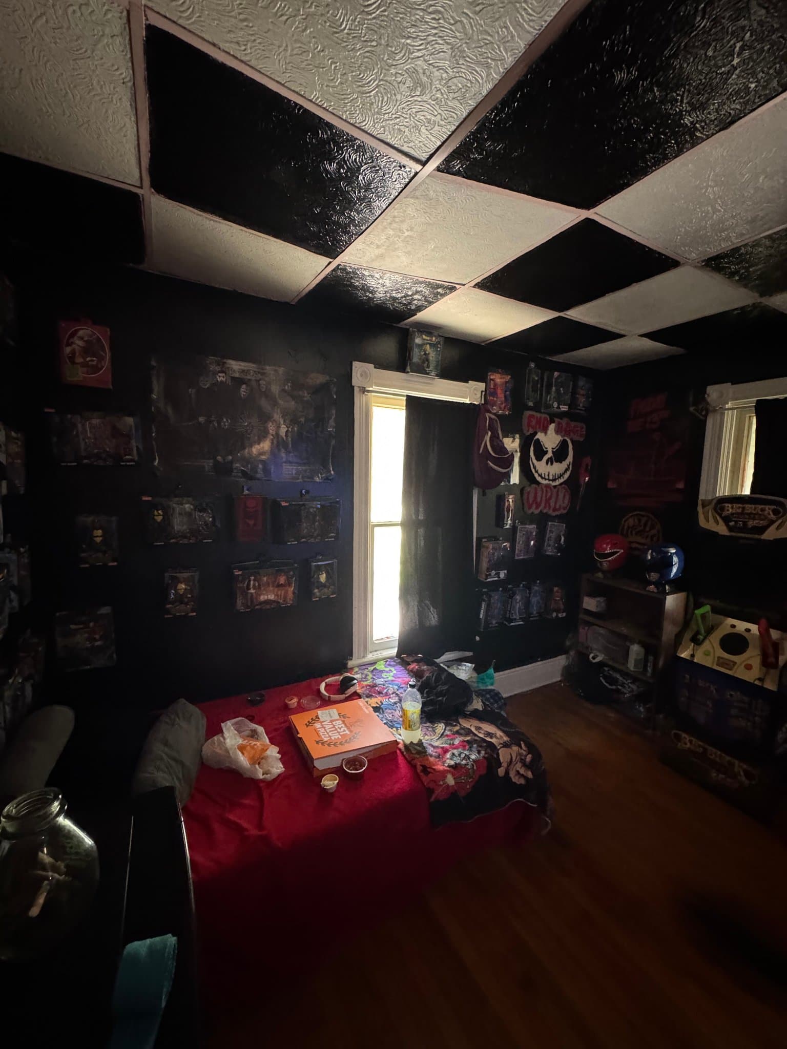 Saginaw House: 726 S 10th St
