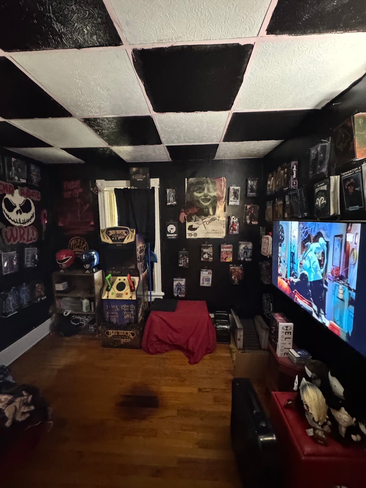 Saginaw House: 726 S 10th St