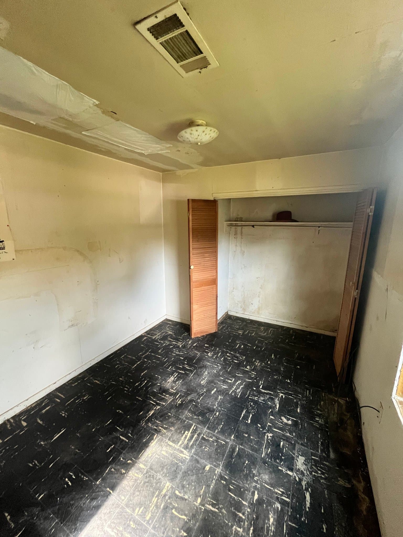 Montgomery House: 3355 Lunceford St