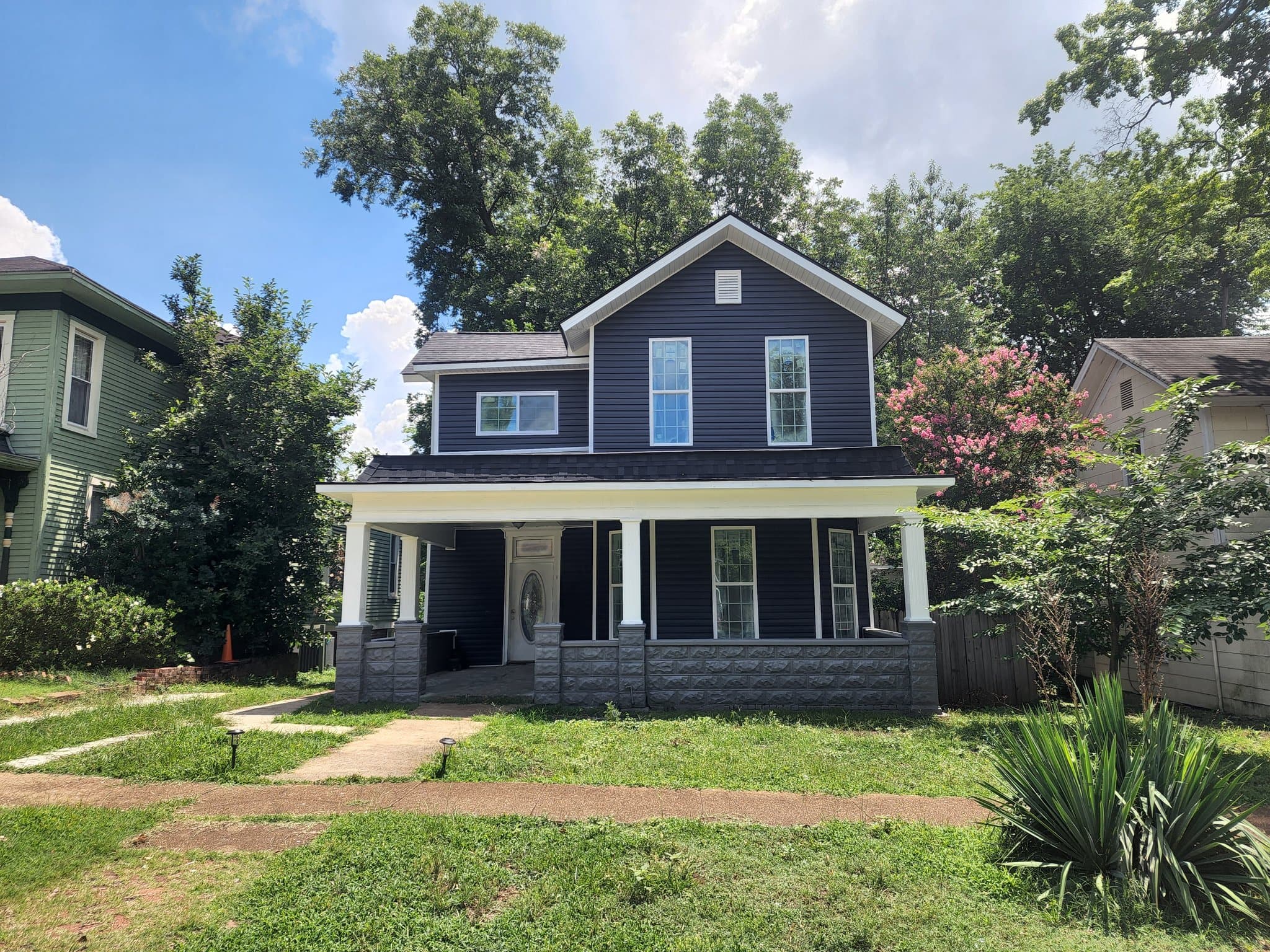 decatur House: 712 4th ave se