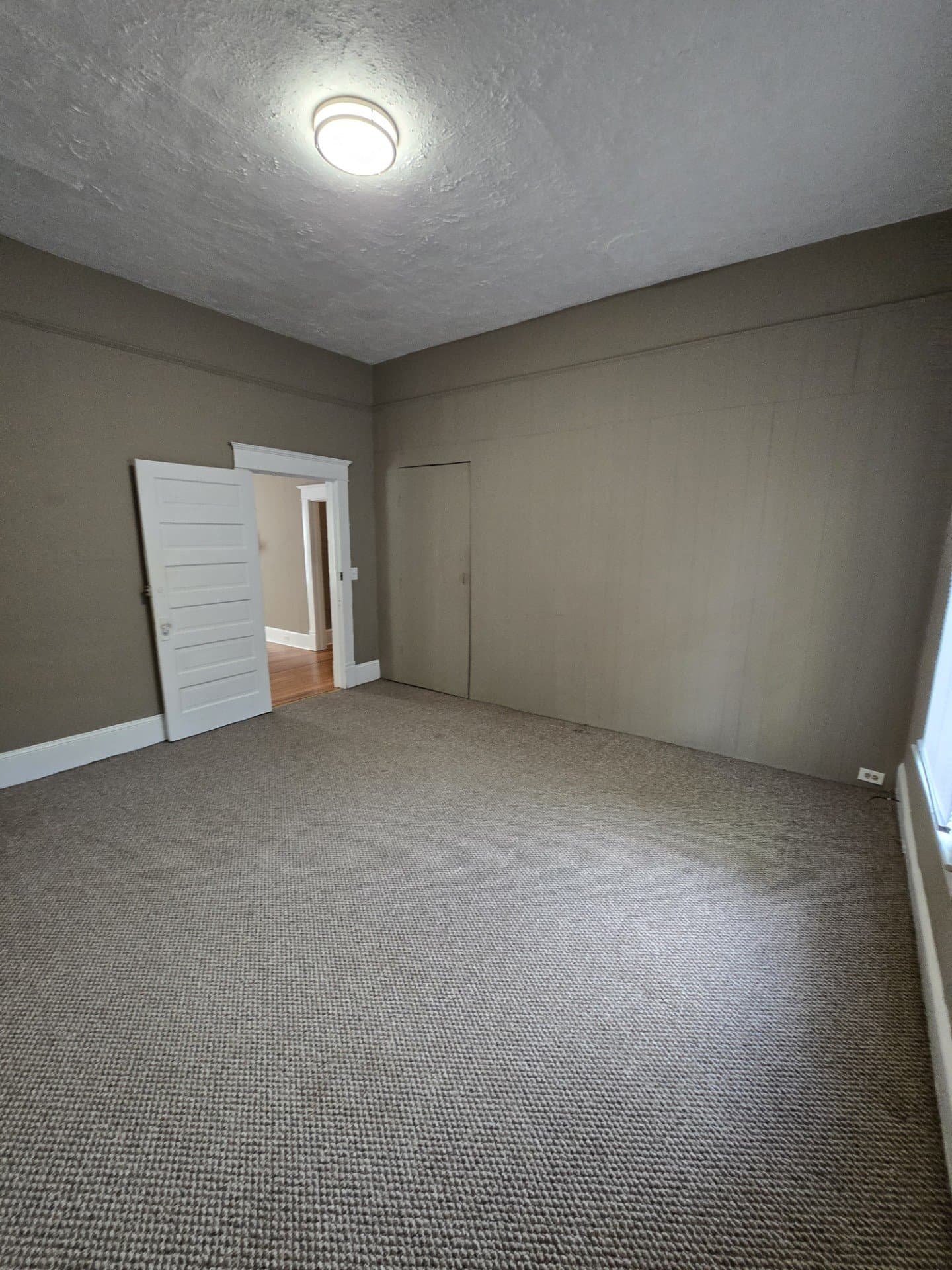 Atlanta House: 1042 McMillian St