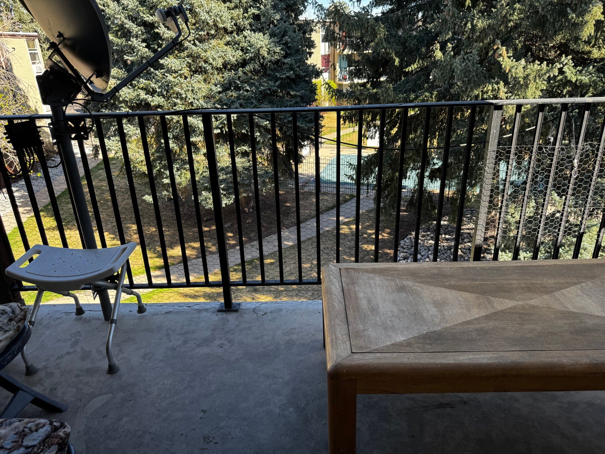 Aurora Condo: 2231 S Vaughn Way