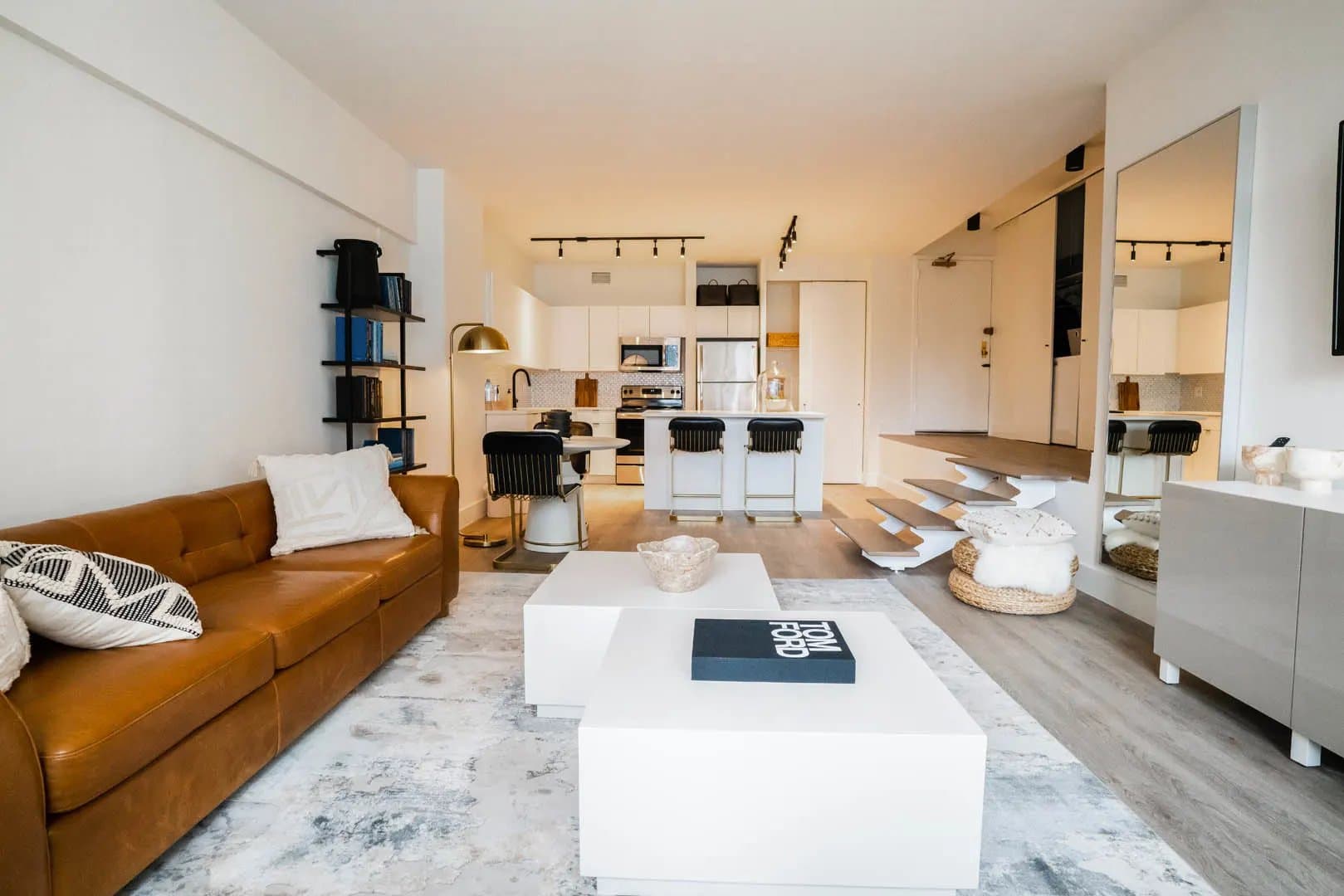 Chicago Condo: 33 E Chestnut