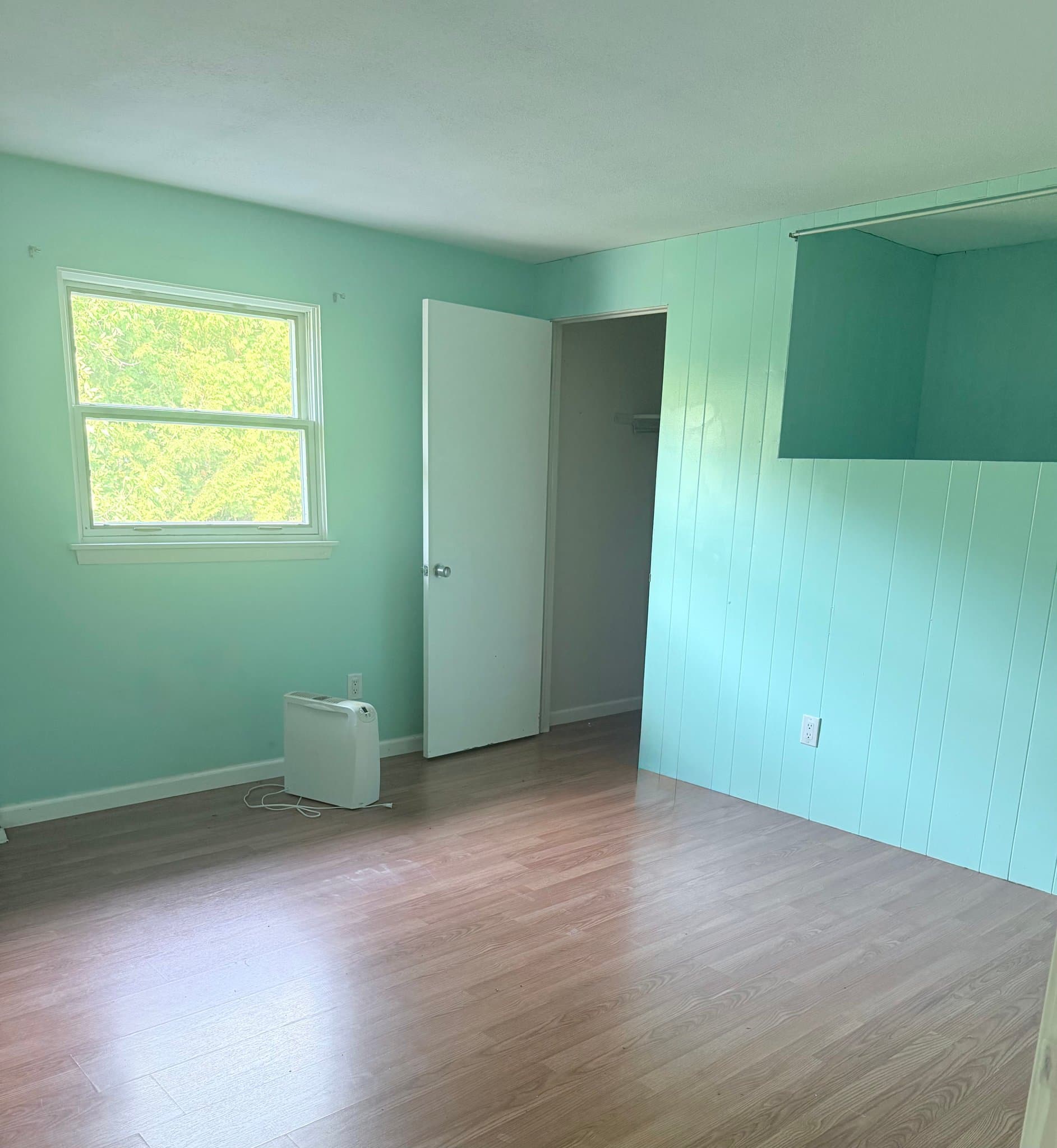 Lemont House: 323 Matilda Ave