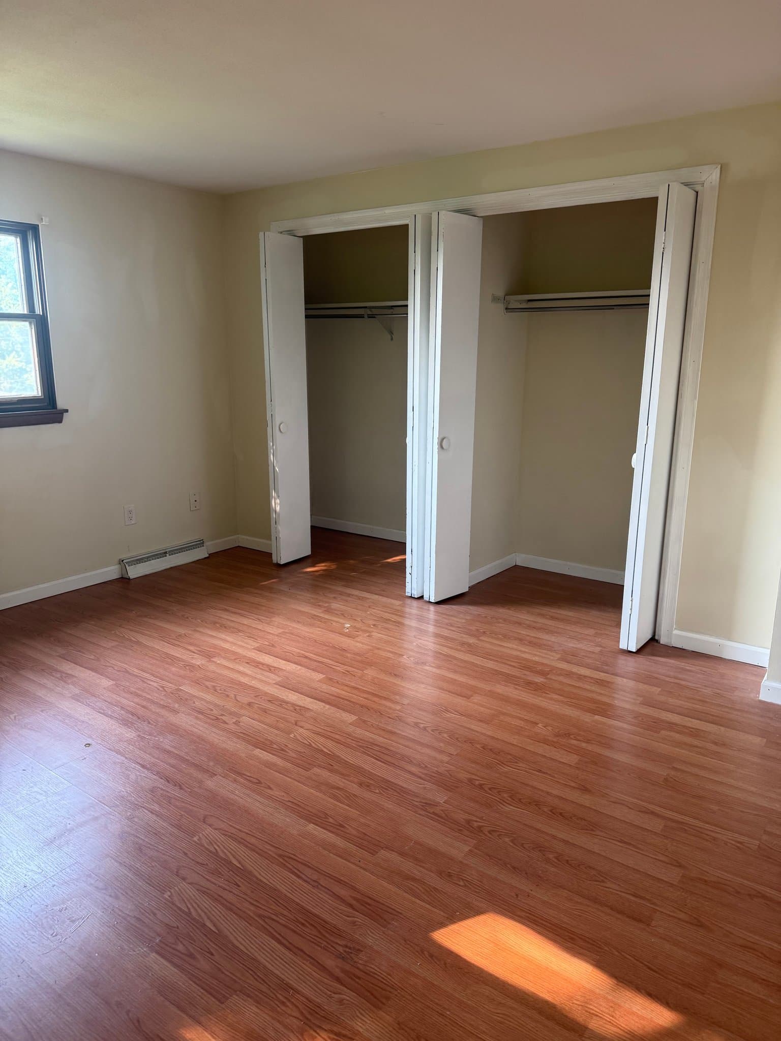 Lemont House: 323 Matilda Ave