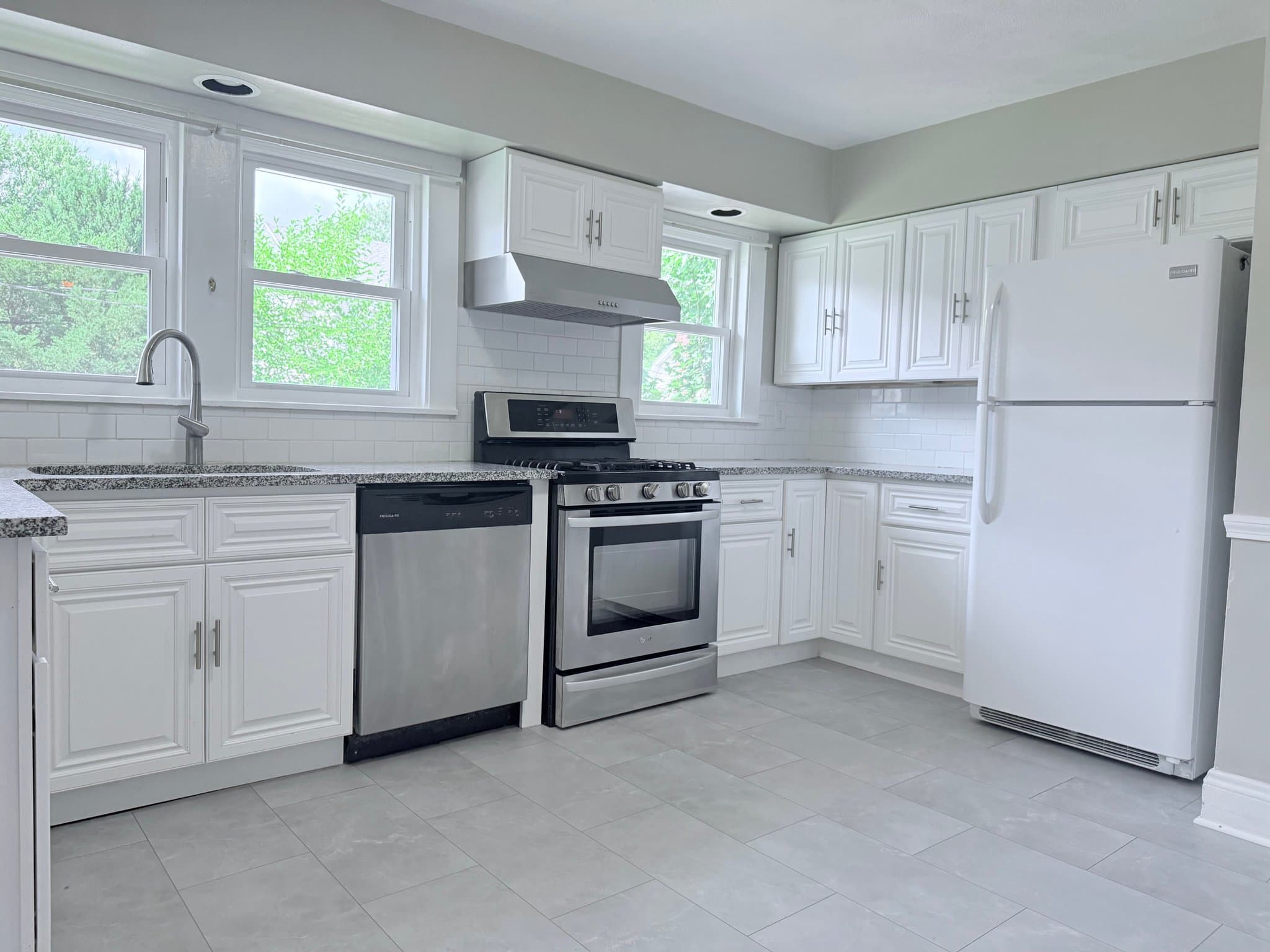 Newton House: 1639 Washington St