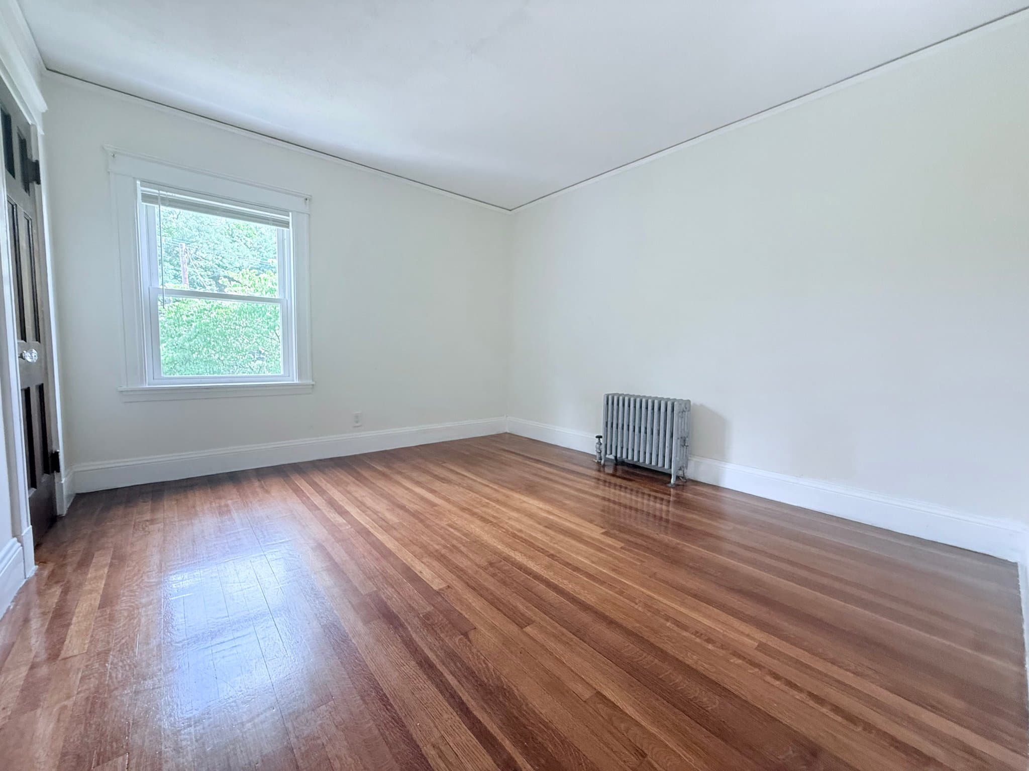Newton House: 1639 Washington St