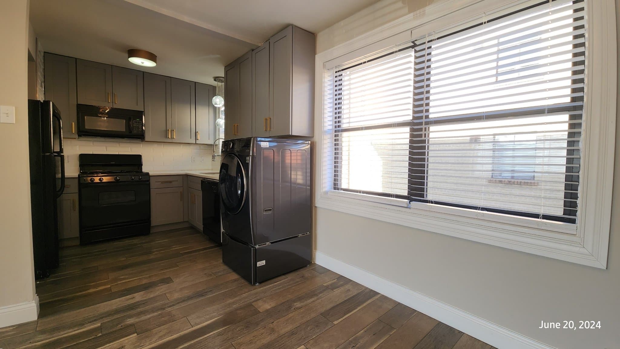St Louis Apartment: 5878 Nottingham Ave.