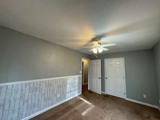Knoxville House: 287 W Watt St