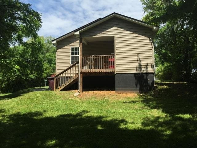 Knoxville House: 287 W Watt St