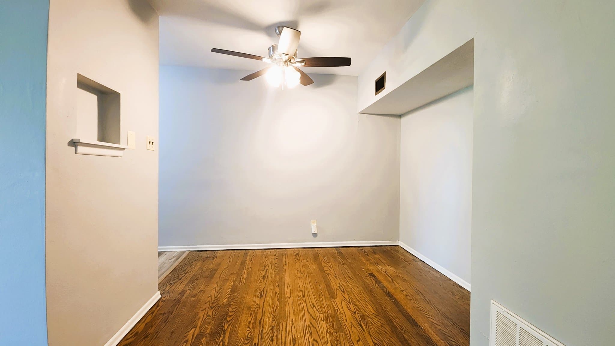 St Louis Apartment: 7876 Big Bend Blvd.
