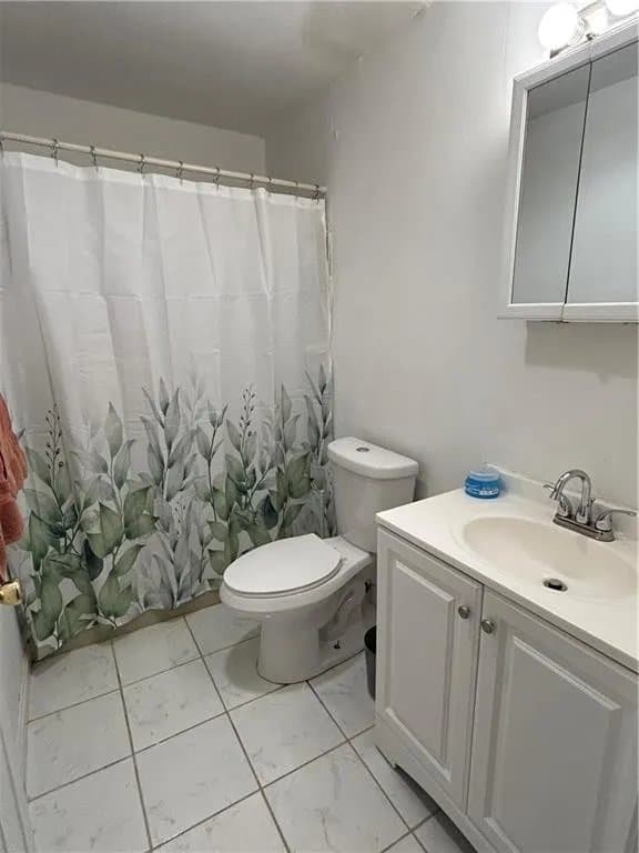 North Providence Apartment: 420 Woodward Rd