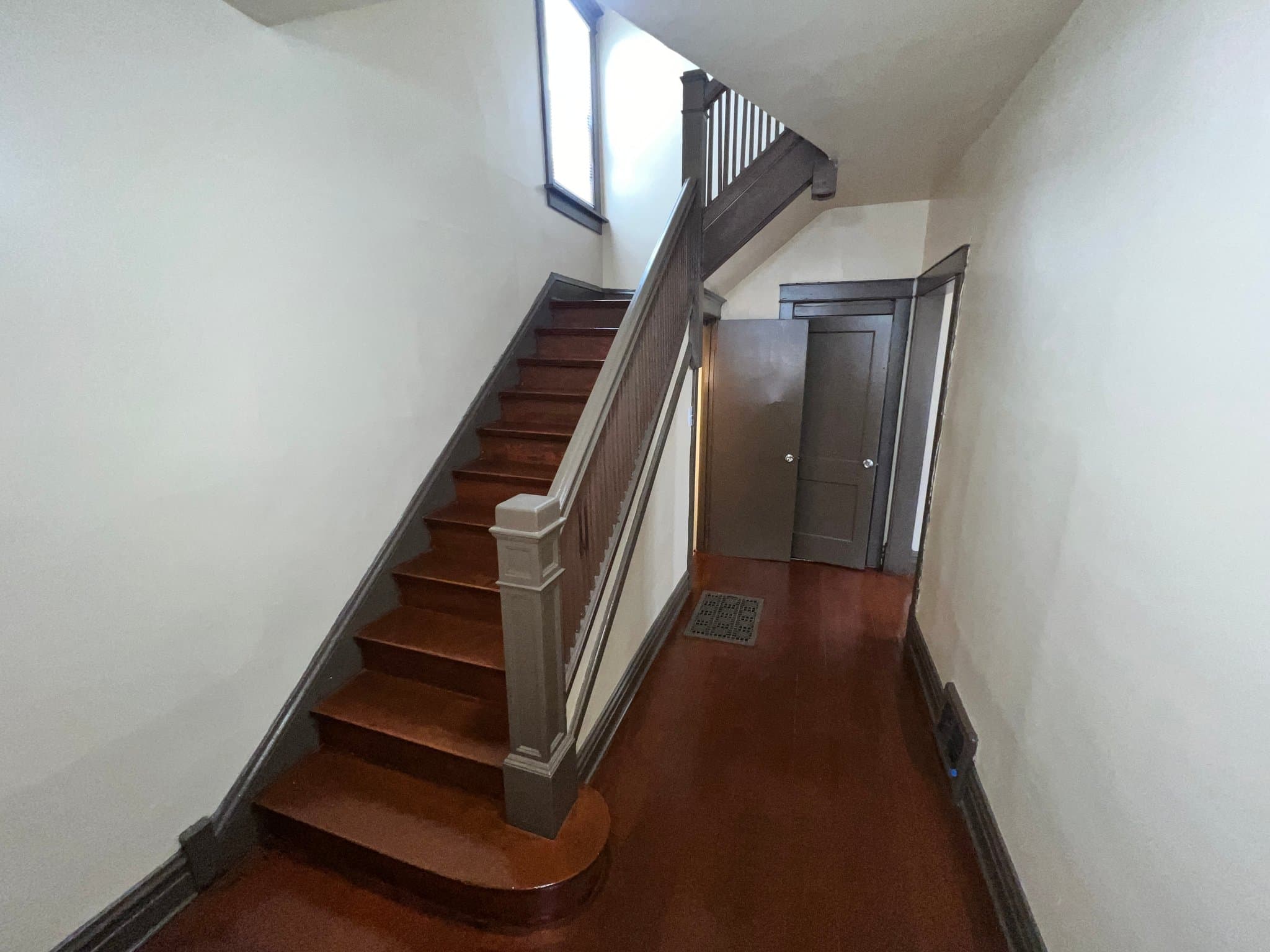 Chicago House: 12015 S Stewart Ave