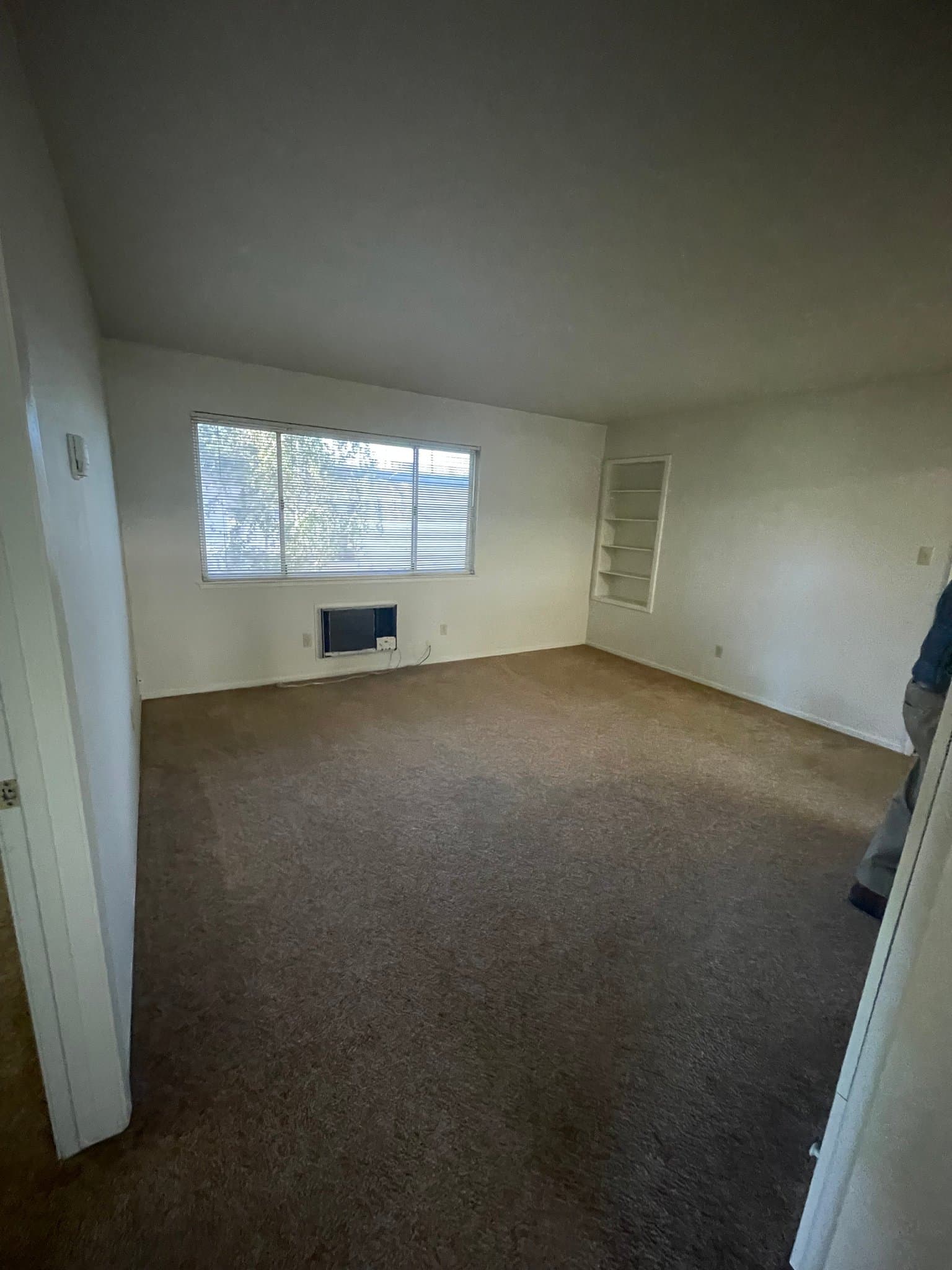 Sacramento House: 2253 2nd Avenue