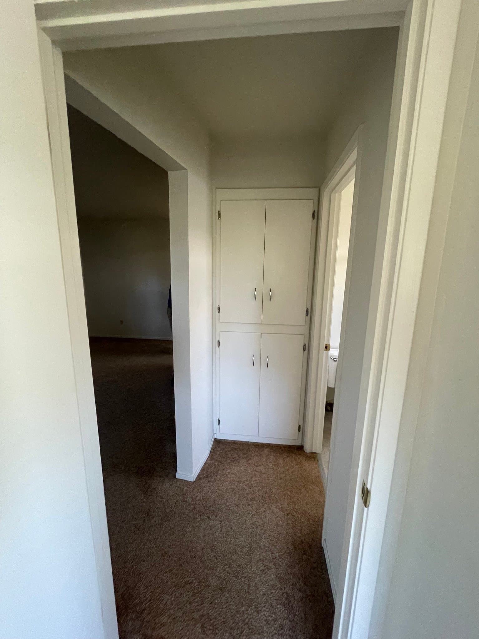 Sacramento House: 2253 2nd Avenue