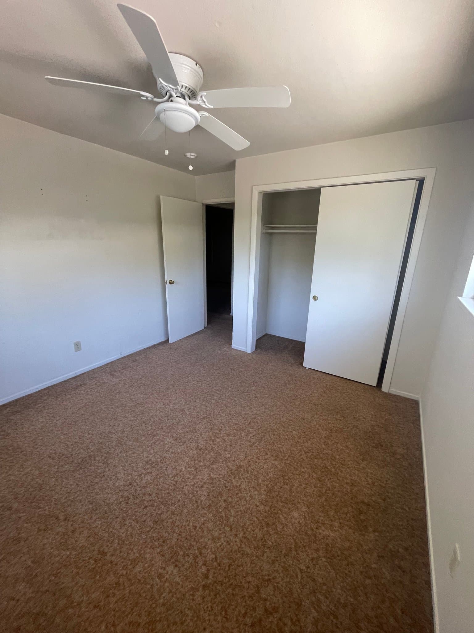 Sacramento House: 2253 2nd Avenue