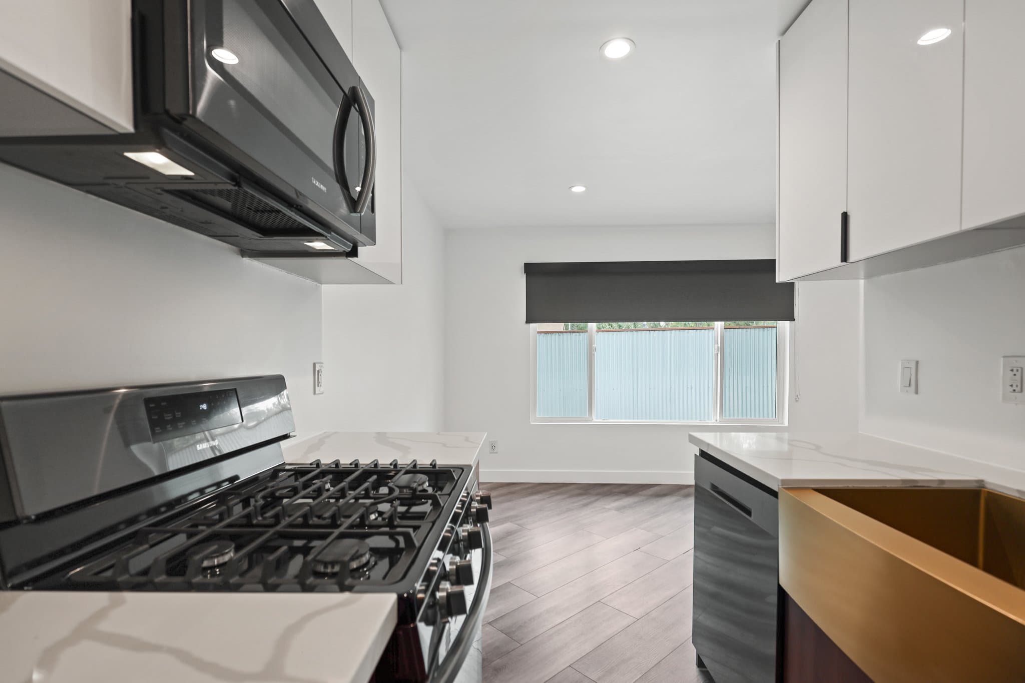 Los Angeles Apartment: 6307 Elgin Street