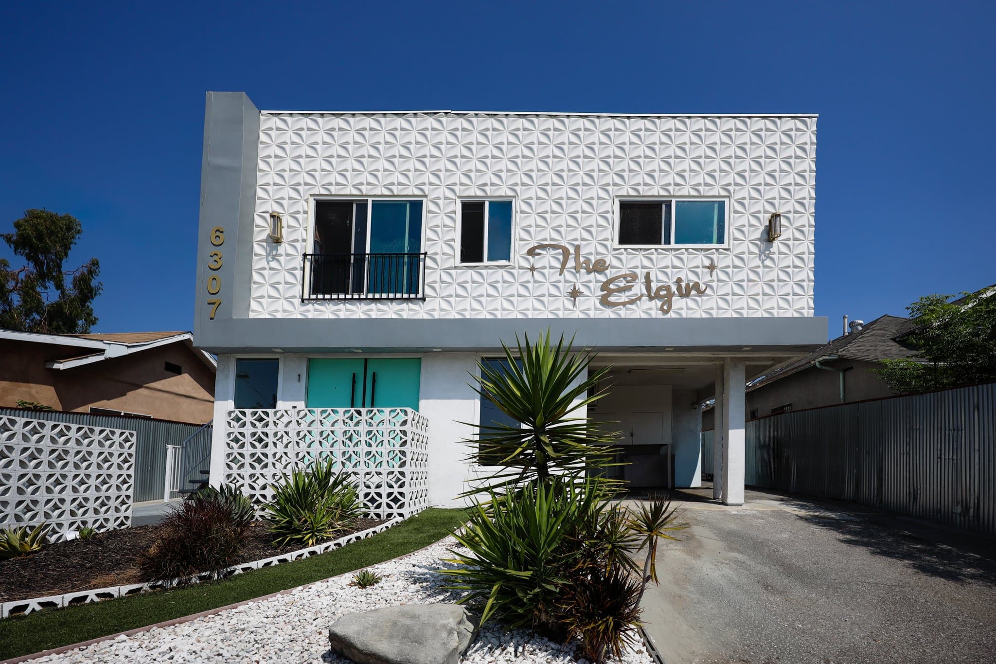 Los Angeles Apartment: 6307 Elgin Street