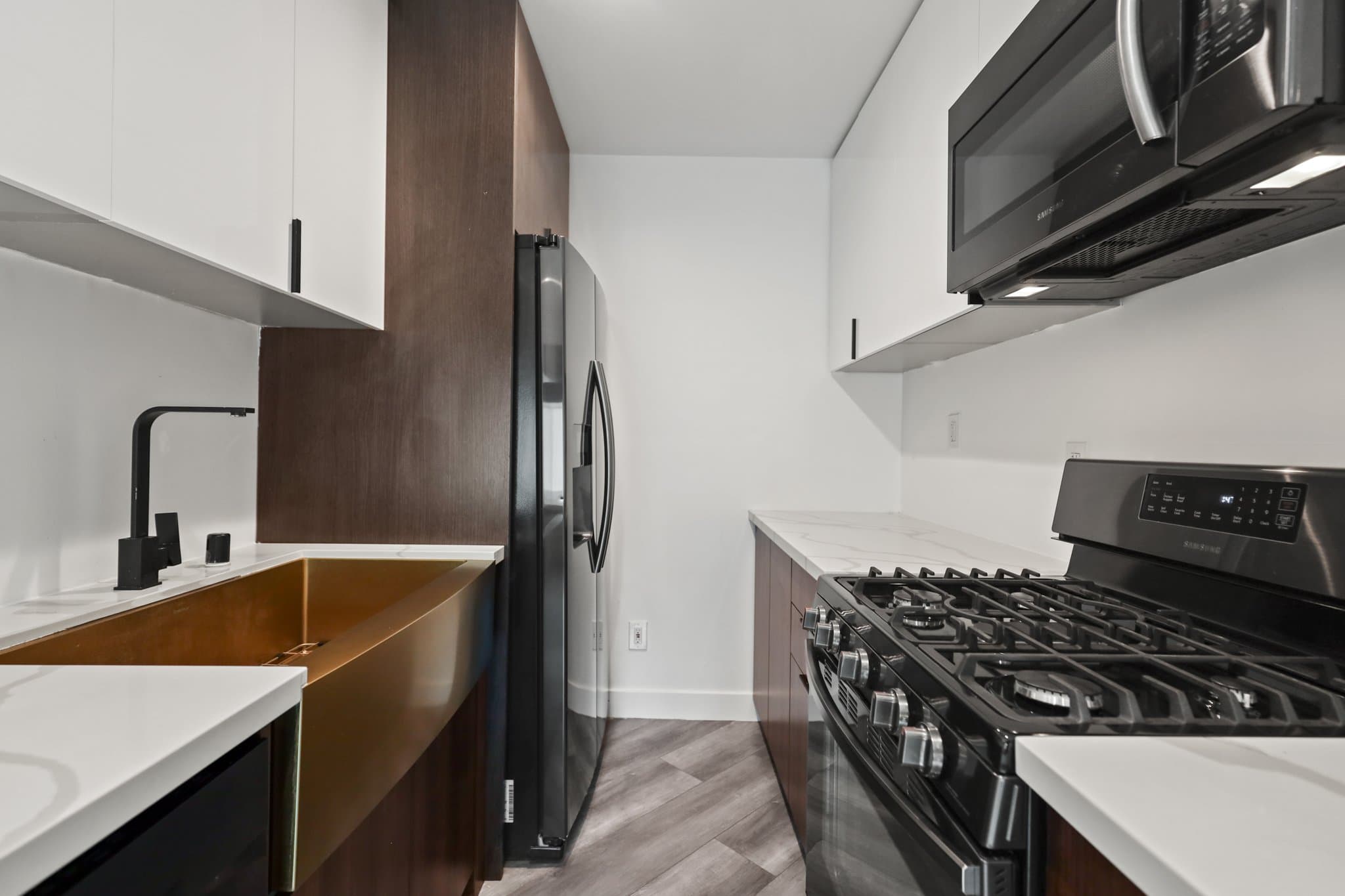 Los Angeles Apartment: 6307 Elgin Street
