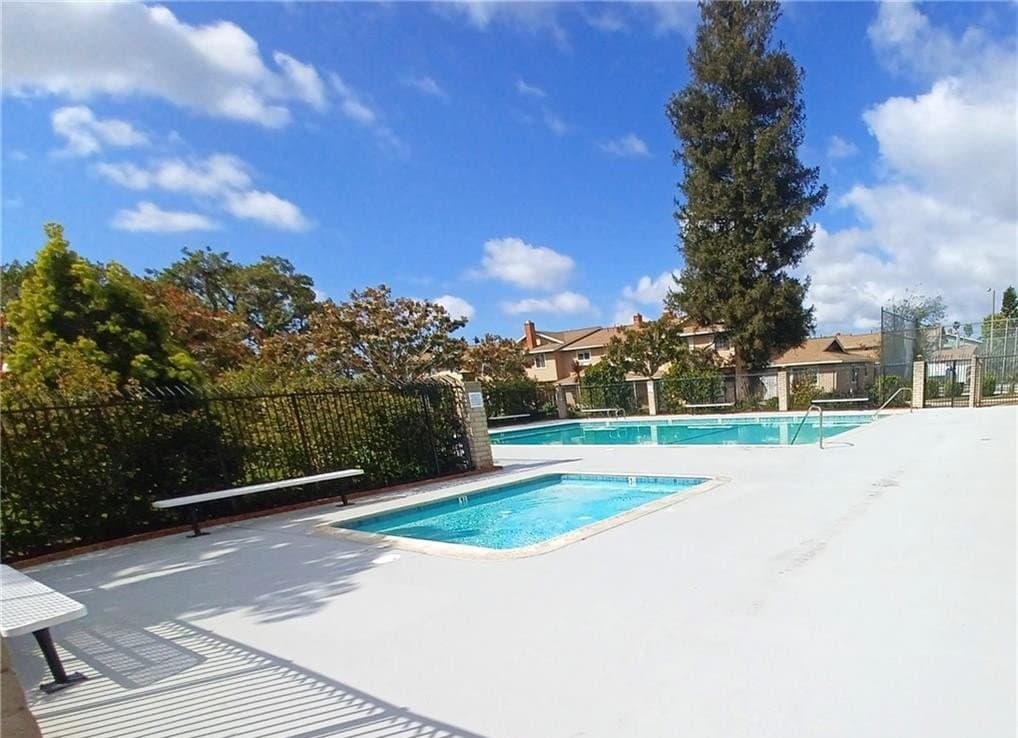 Fountain Valley Townhome: 11820 Gloxinia Ave