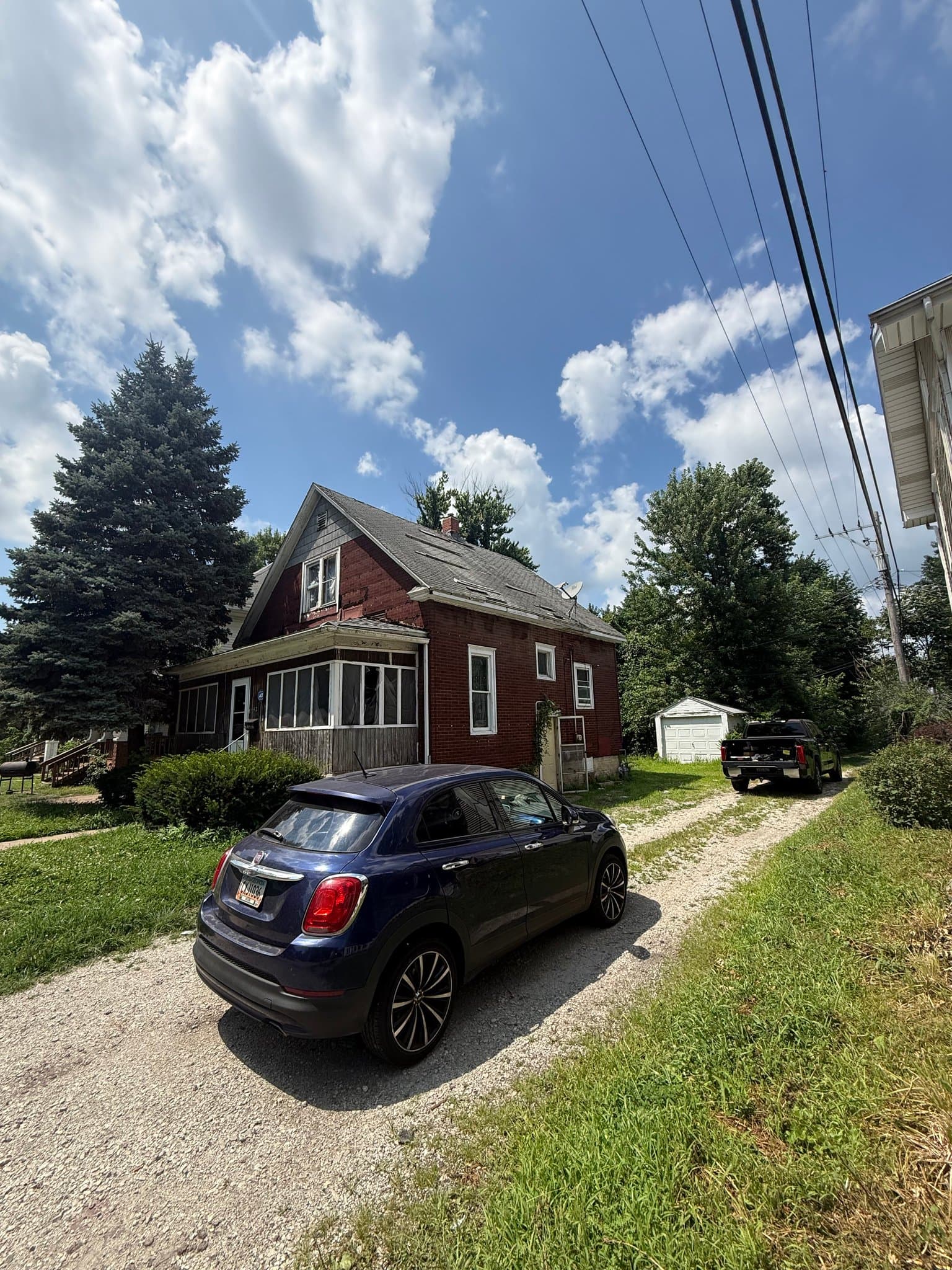 Decatur House: 442 W Division St