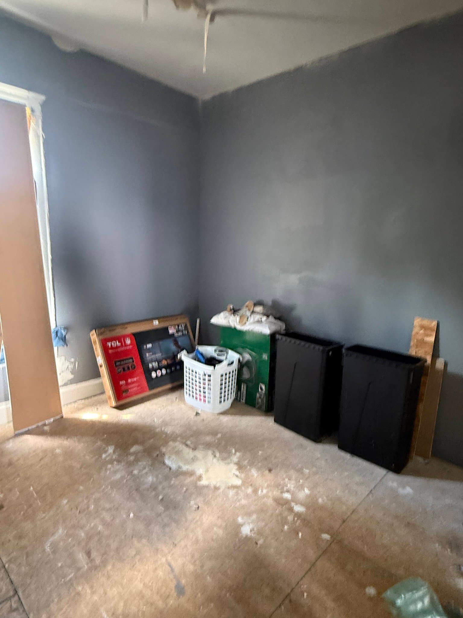 Decatur House: 442 W Division St
