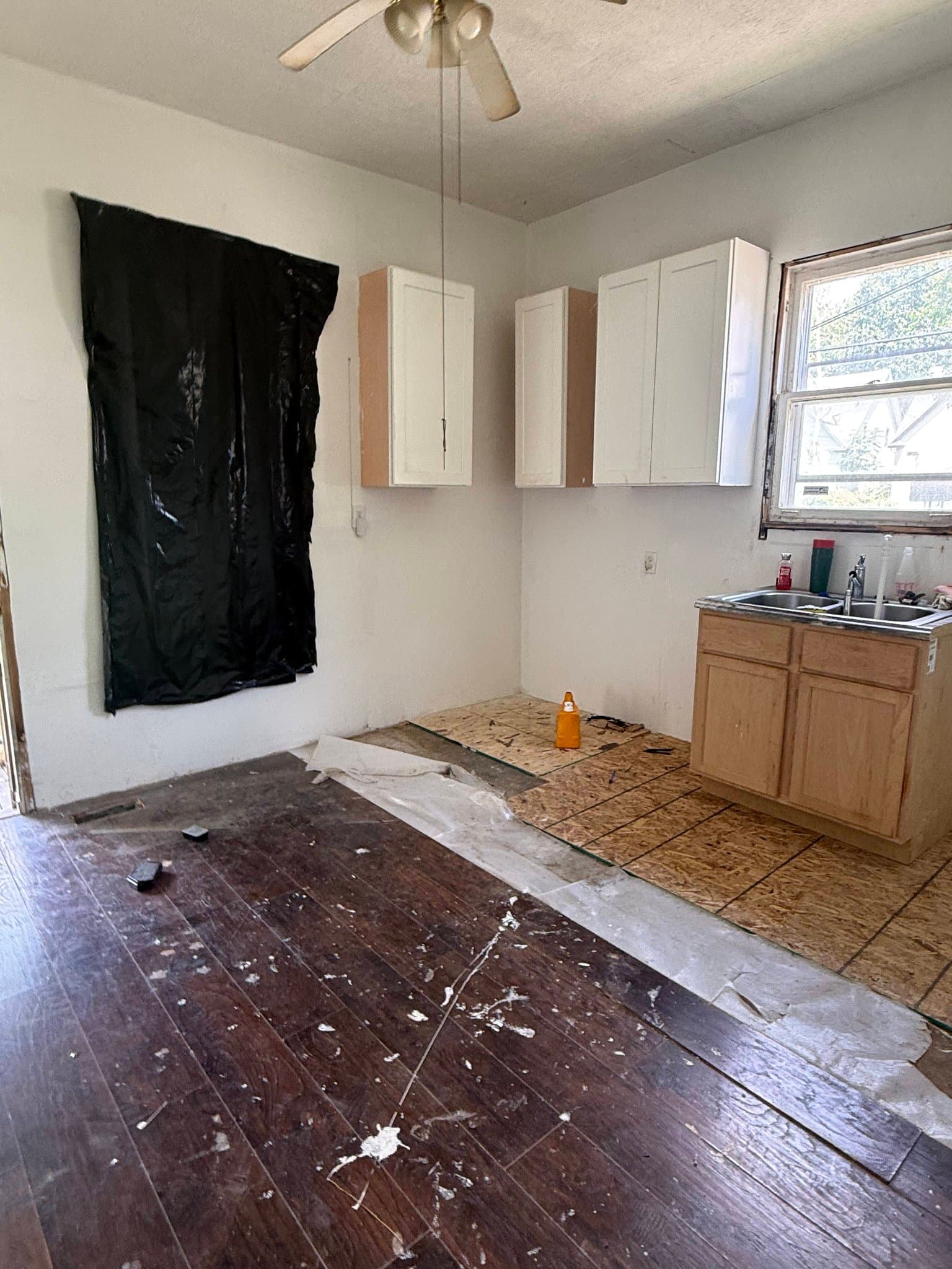 Decatur House: 442 W Division St