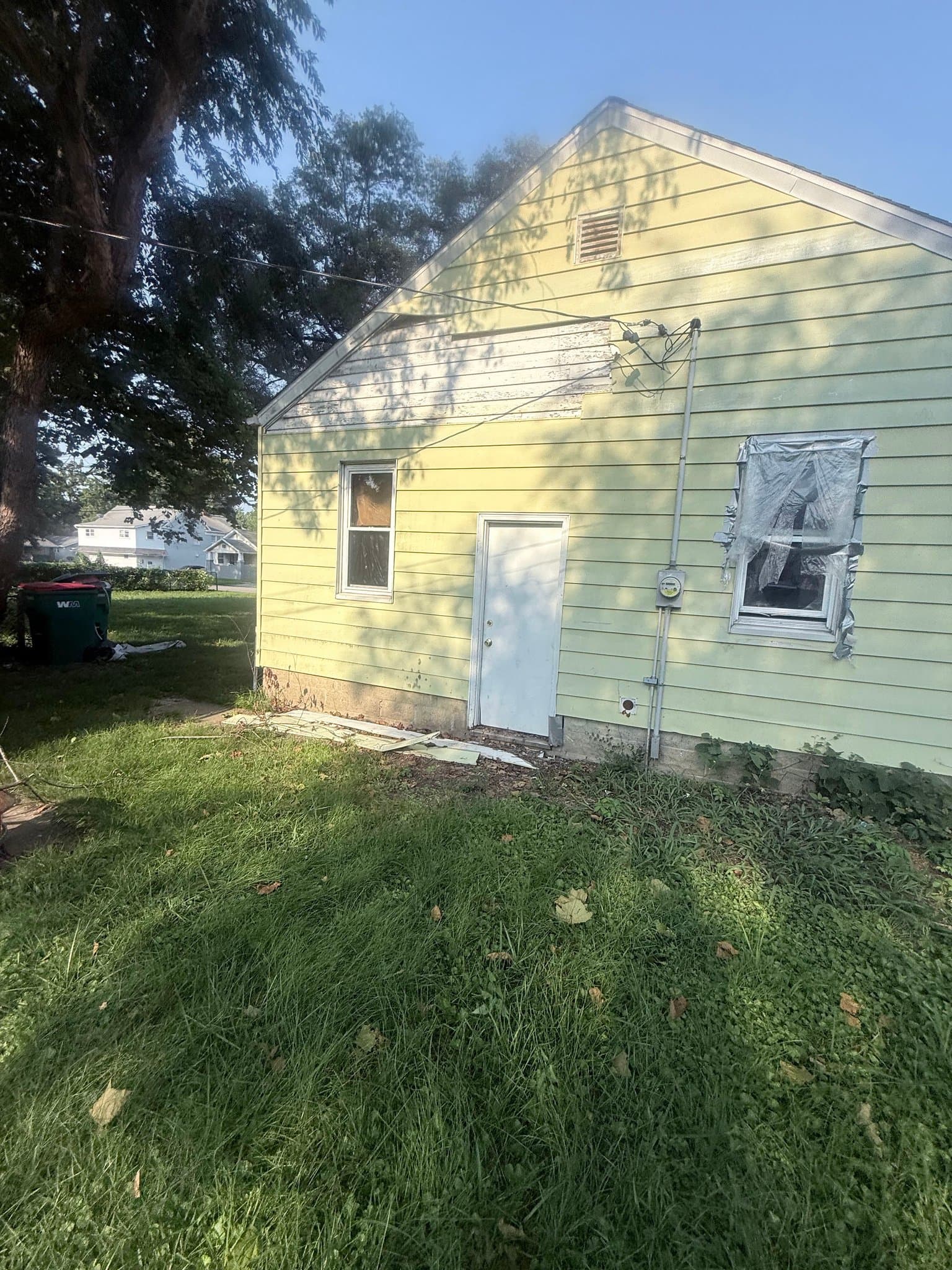 Decatur House: 1746 N Woodford St