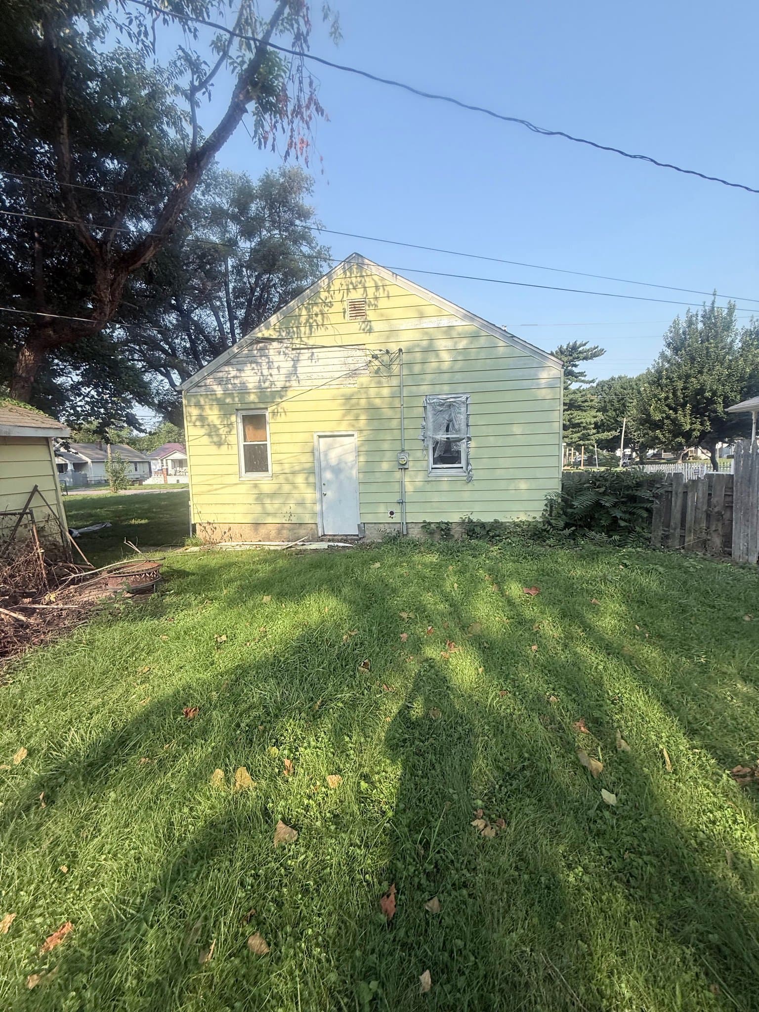 Decatur House: 1746 N Woodford St