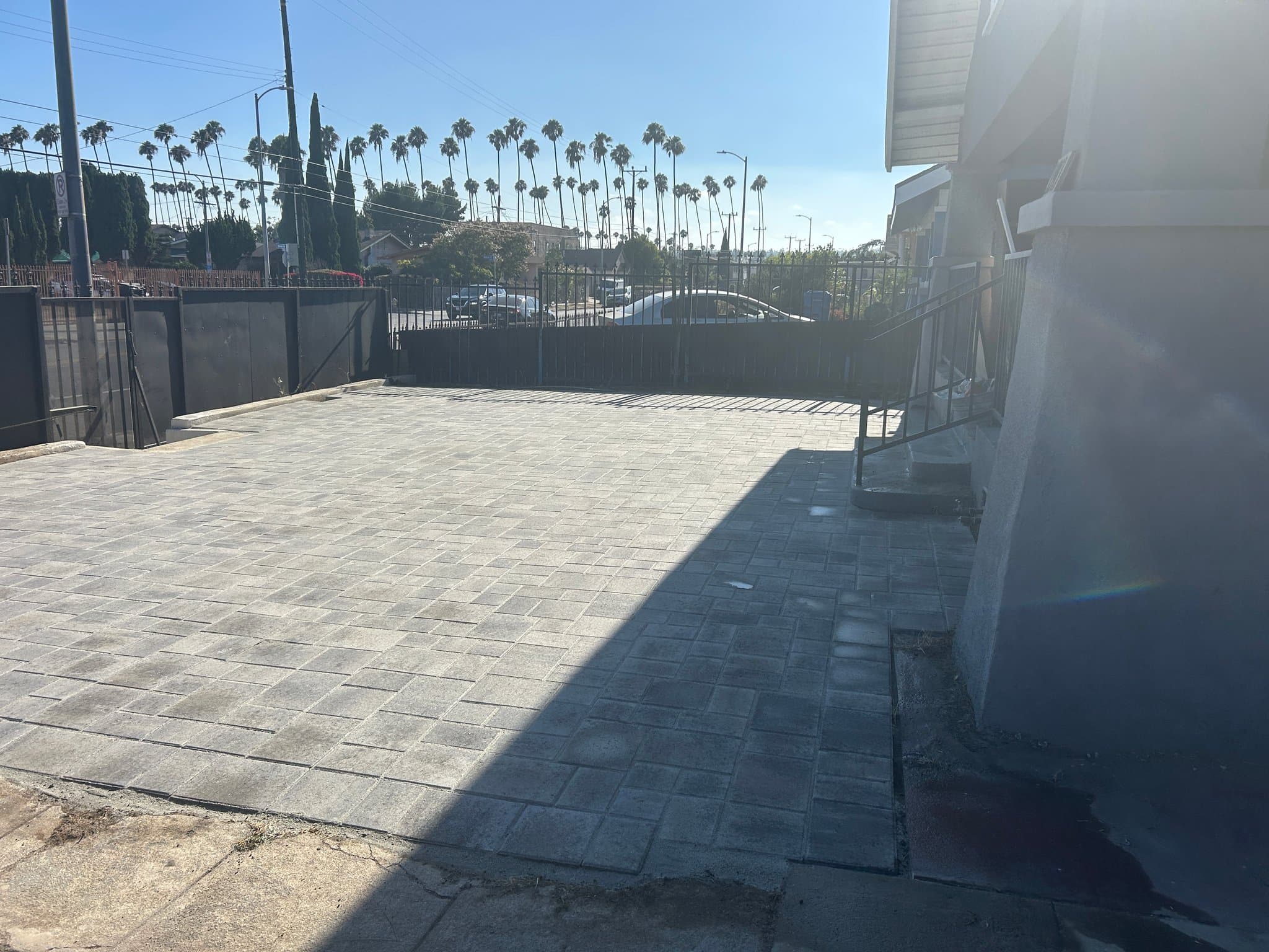 Los Angeles House: 1915 w vernon ave